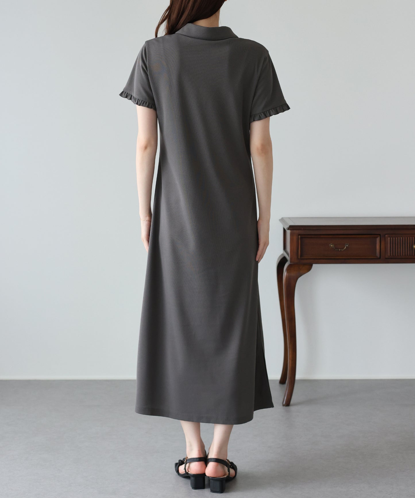 【早割5％OFF】フロントフリルポロワンピース