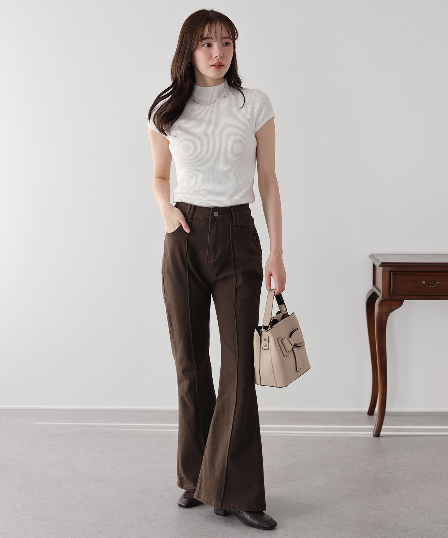 【早割5％OFF】センタープレスフレアデニム