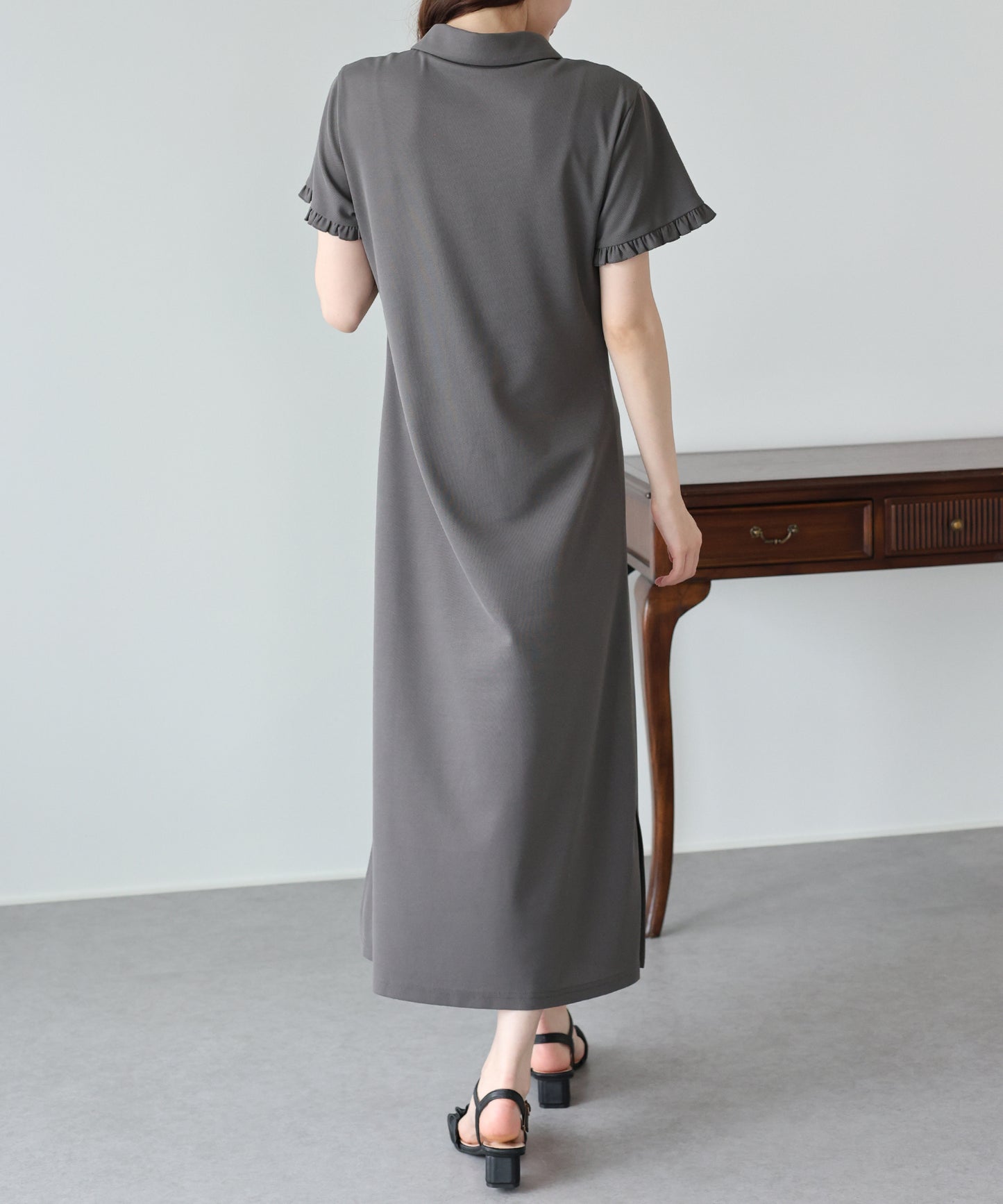 【早割5％OFF】フロントフリルポロワンピース