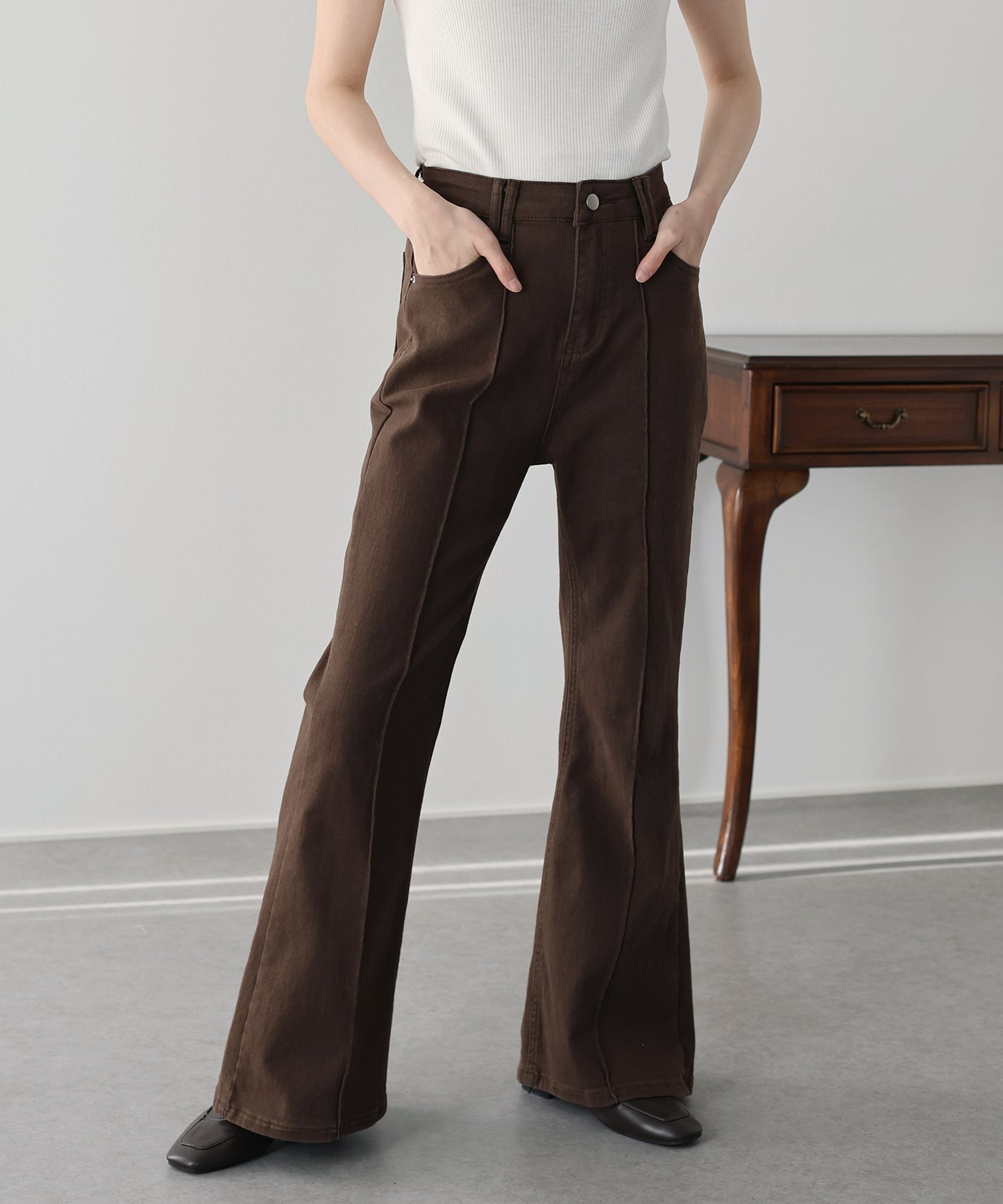 センタープレスフレアデニム