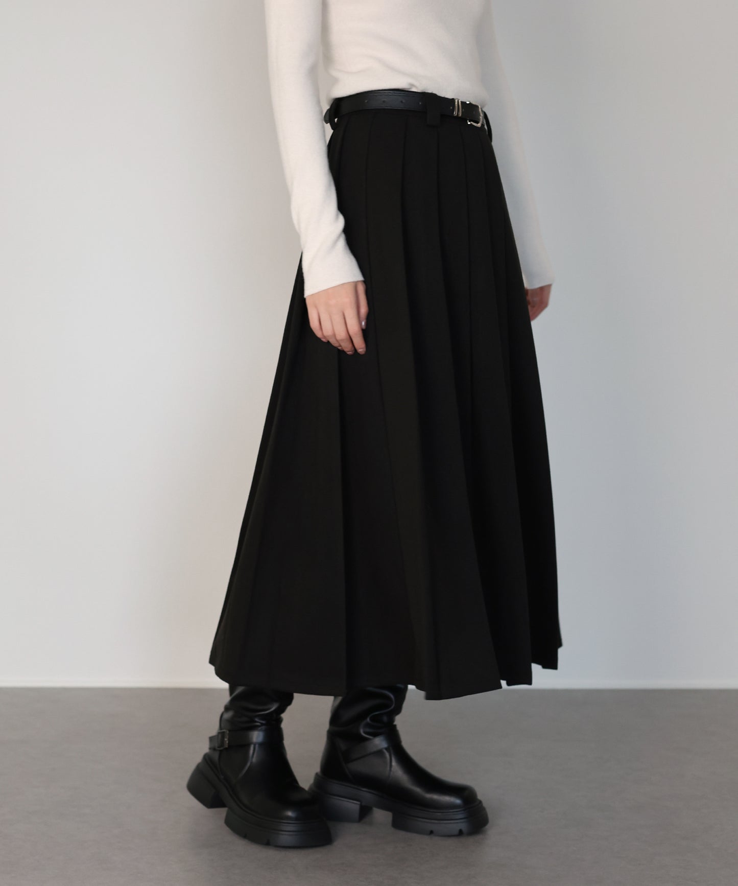 メルトンプリーツスカート