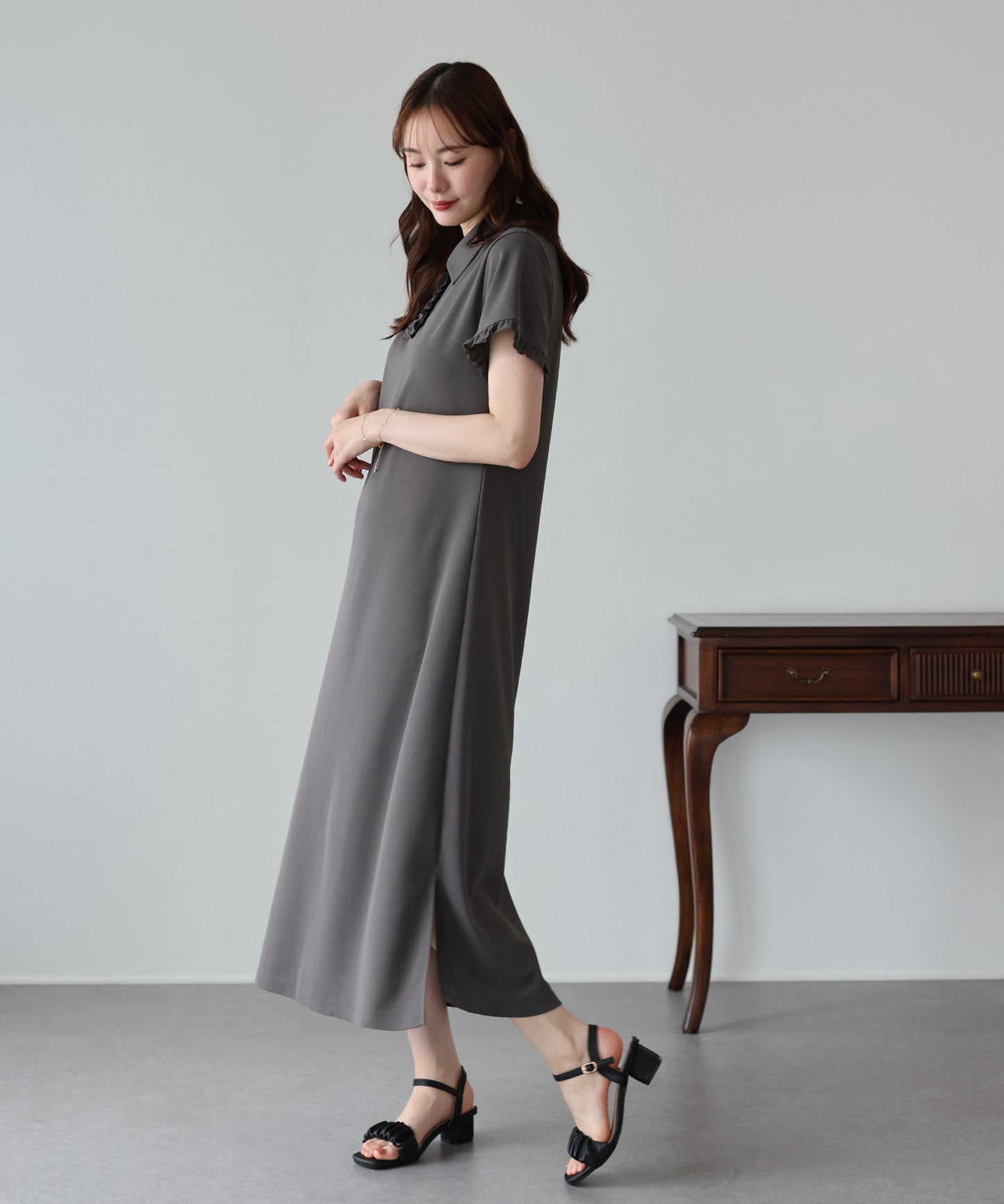 【早割5％OFF】フロントフリルポロワンピース