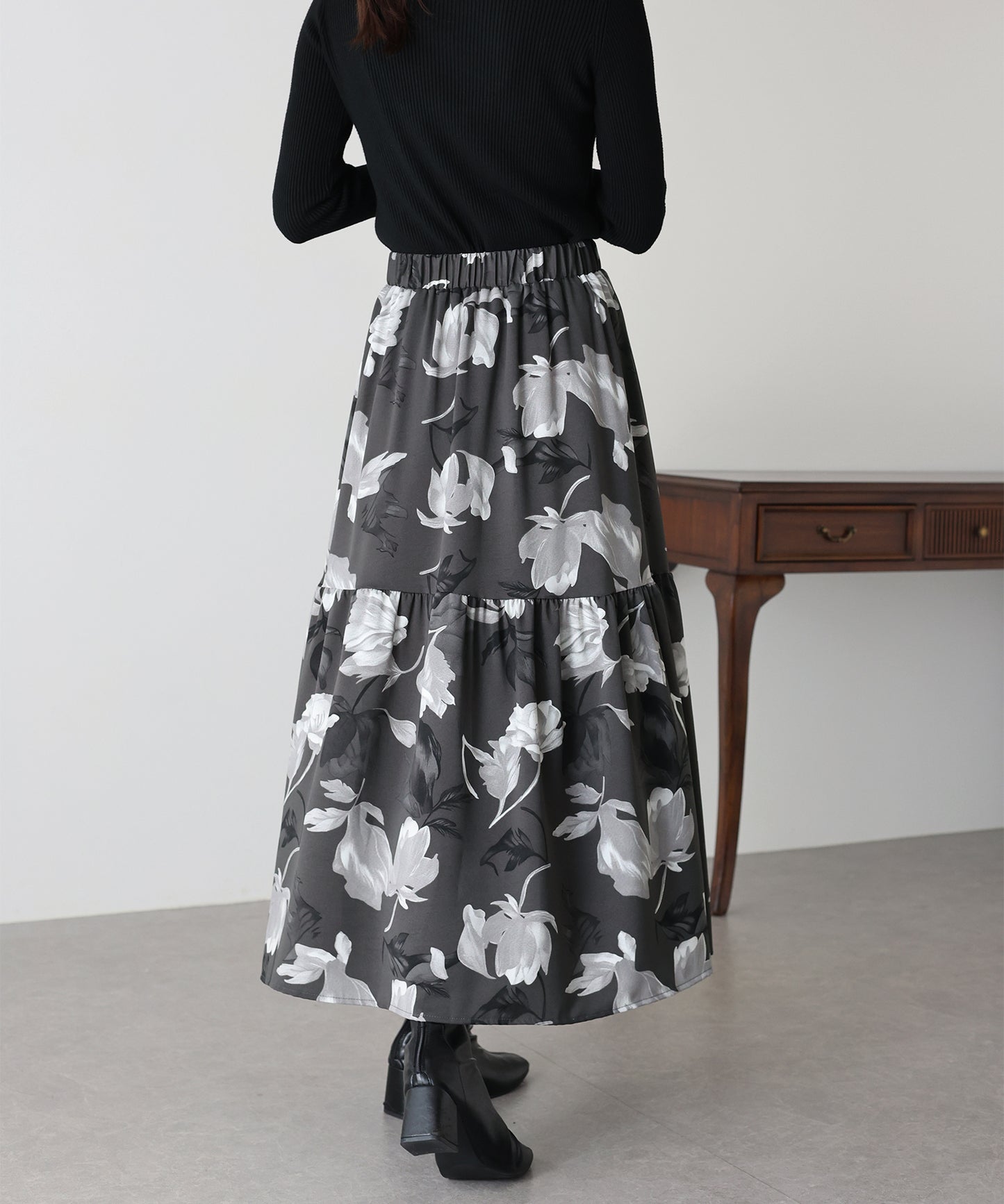 フラワーティアードスカート