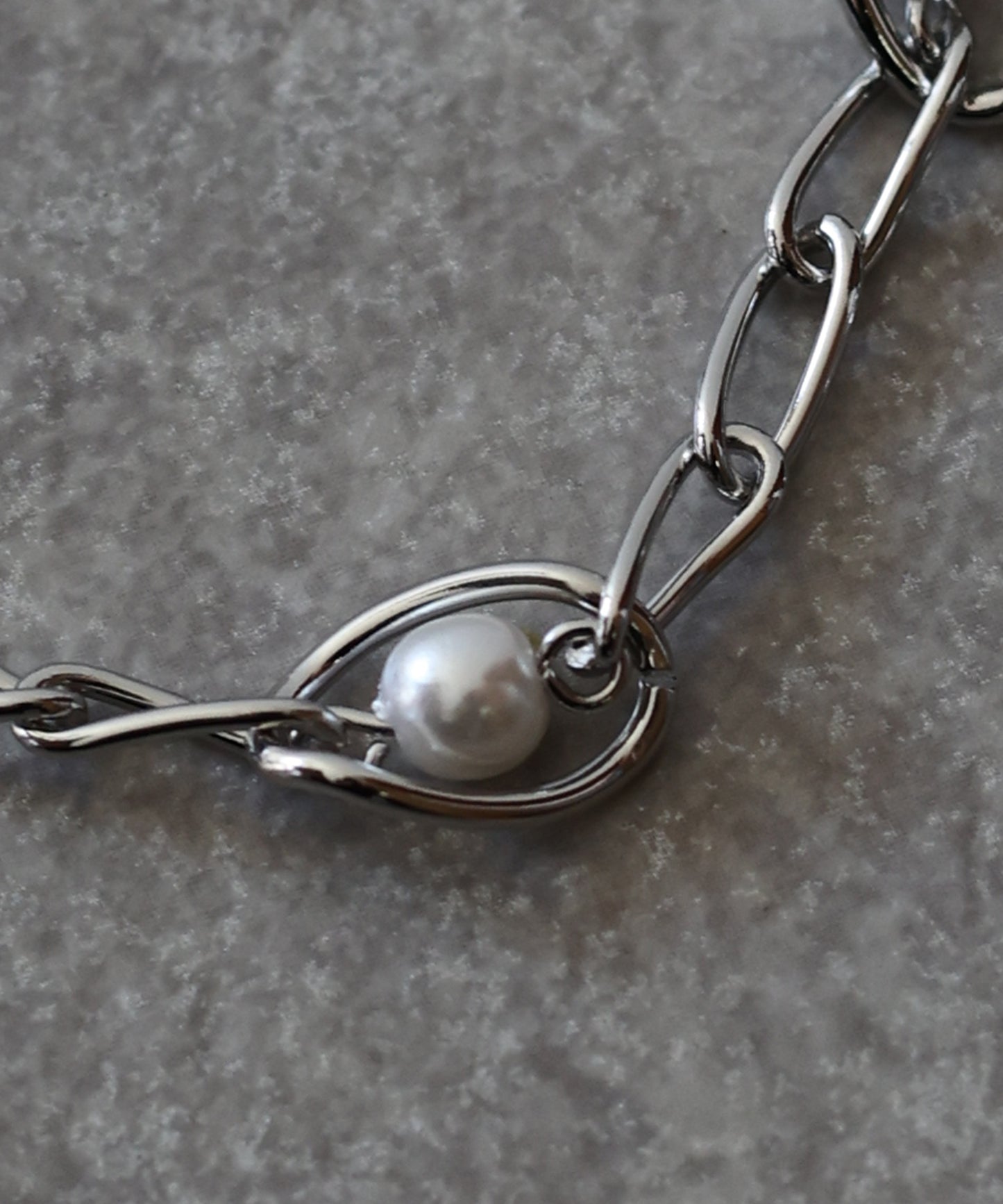 パールシェルモチーフブレスレット / ニッケルフリー[ J by blue ]【ネコポス】