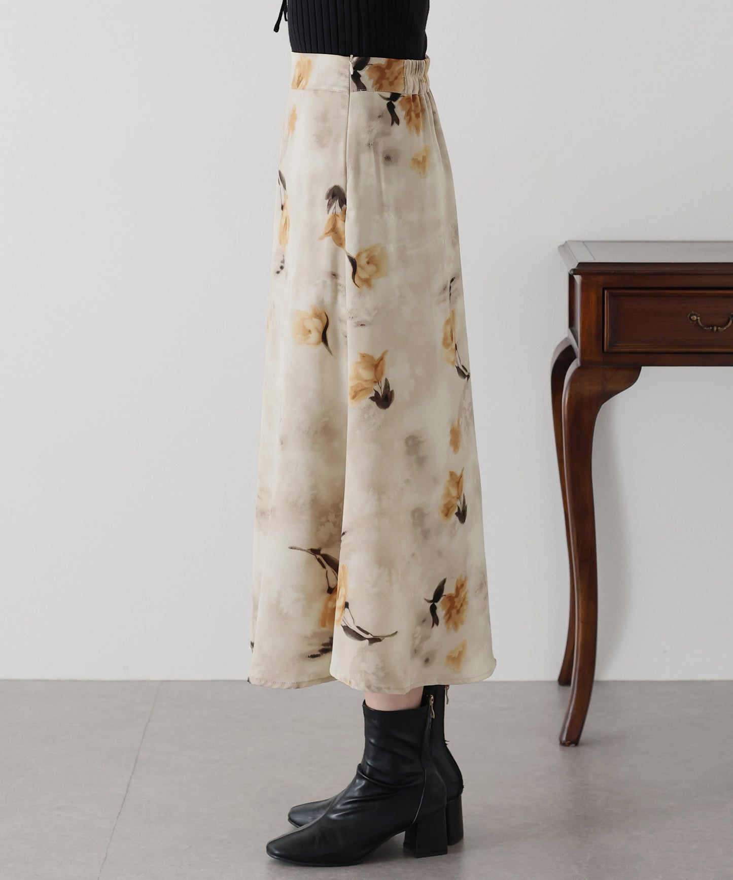 フラワープリント マーメイドスカート
