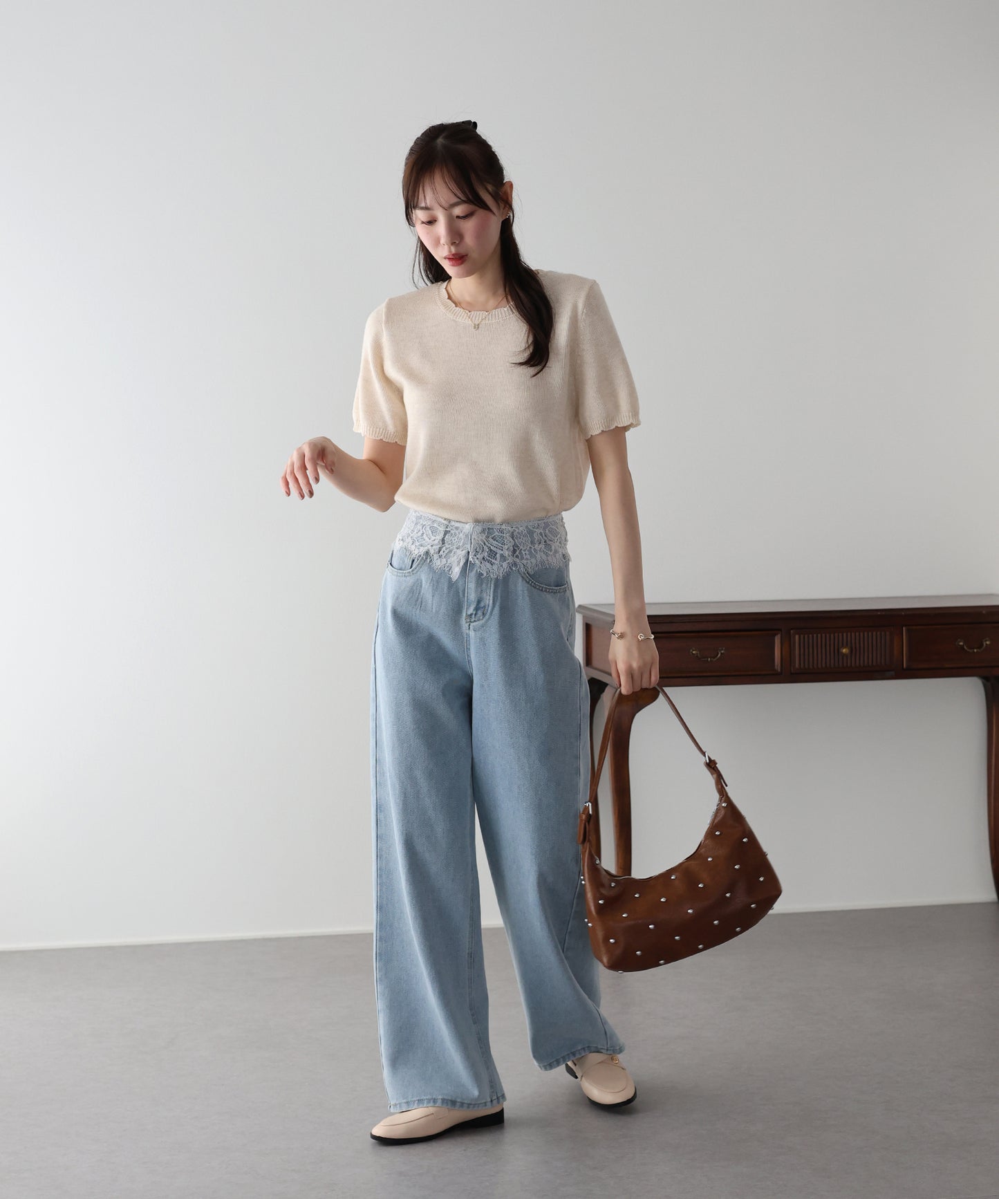 スタッズハンドバッグ