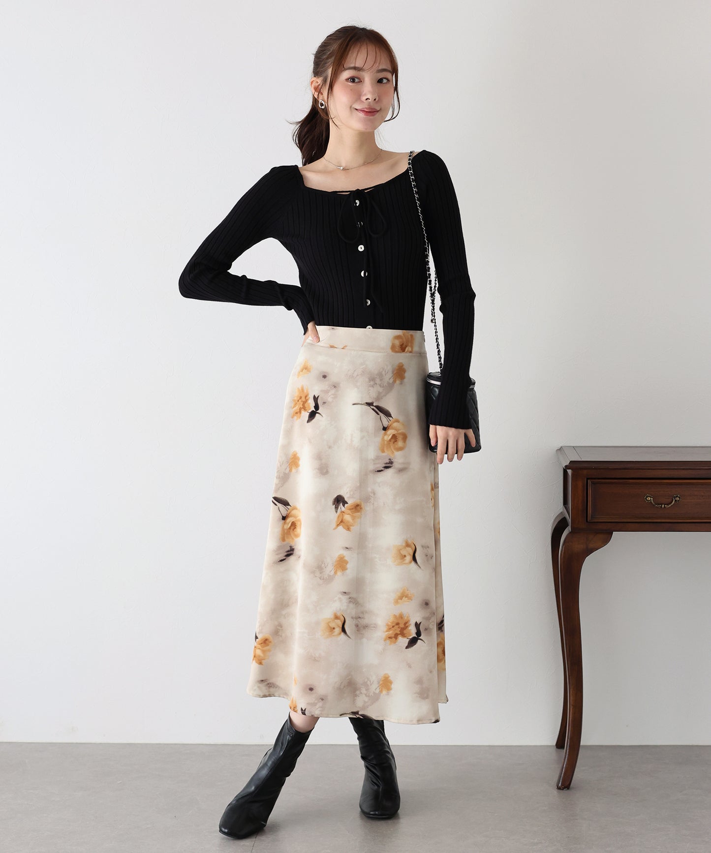 リボンチョーカーリブニット