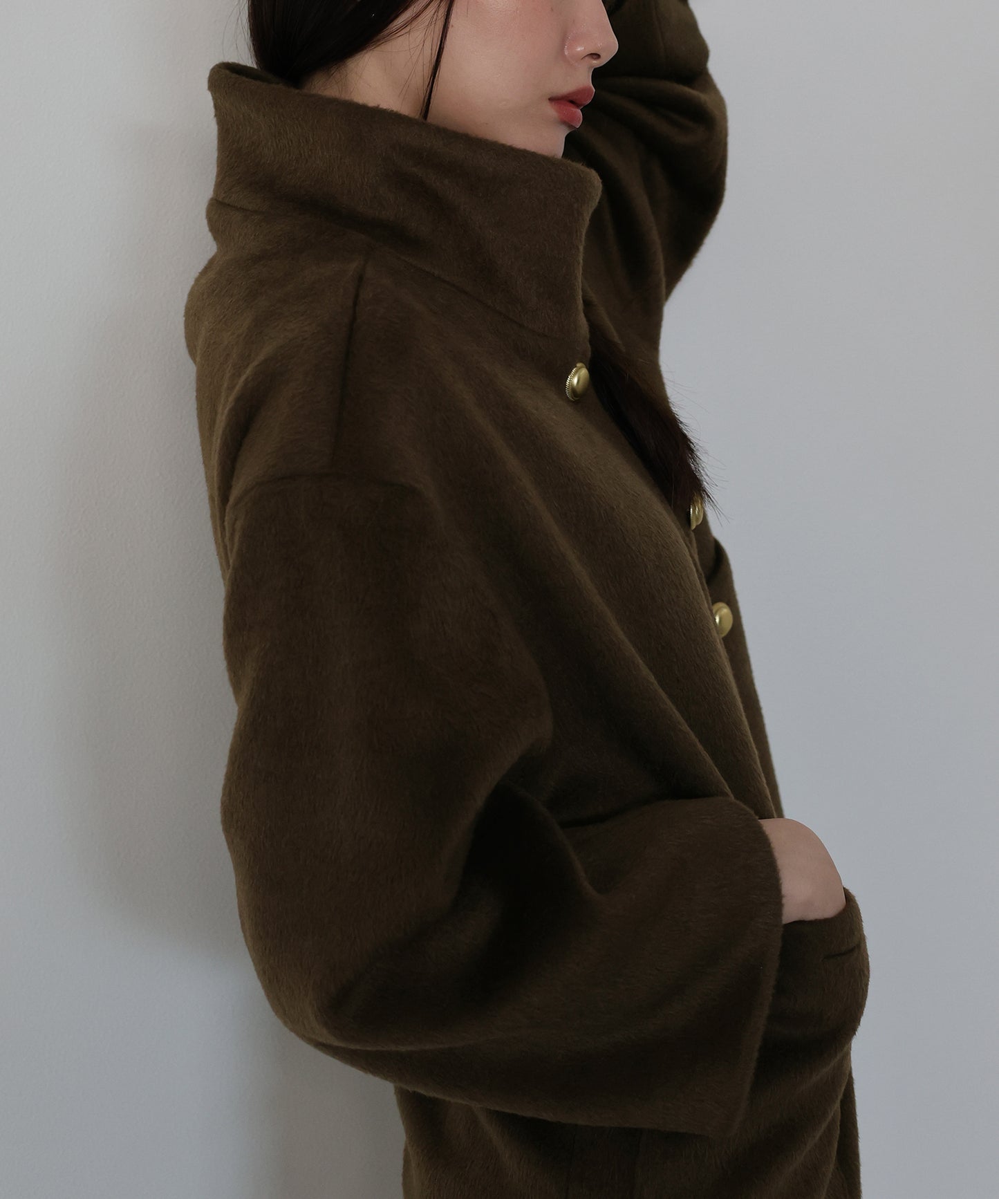 ゴールドボタンスタンドウールシャギーコート