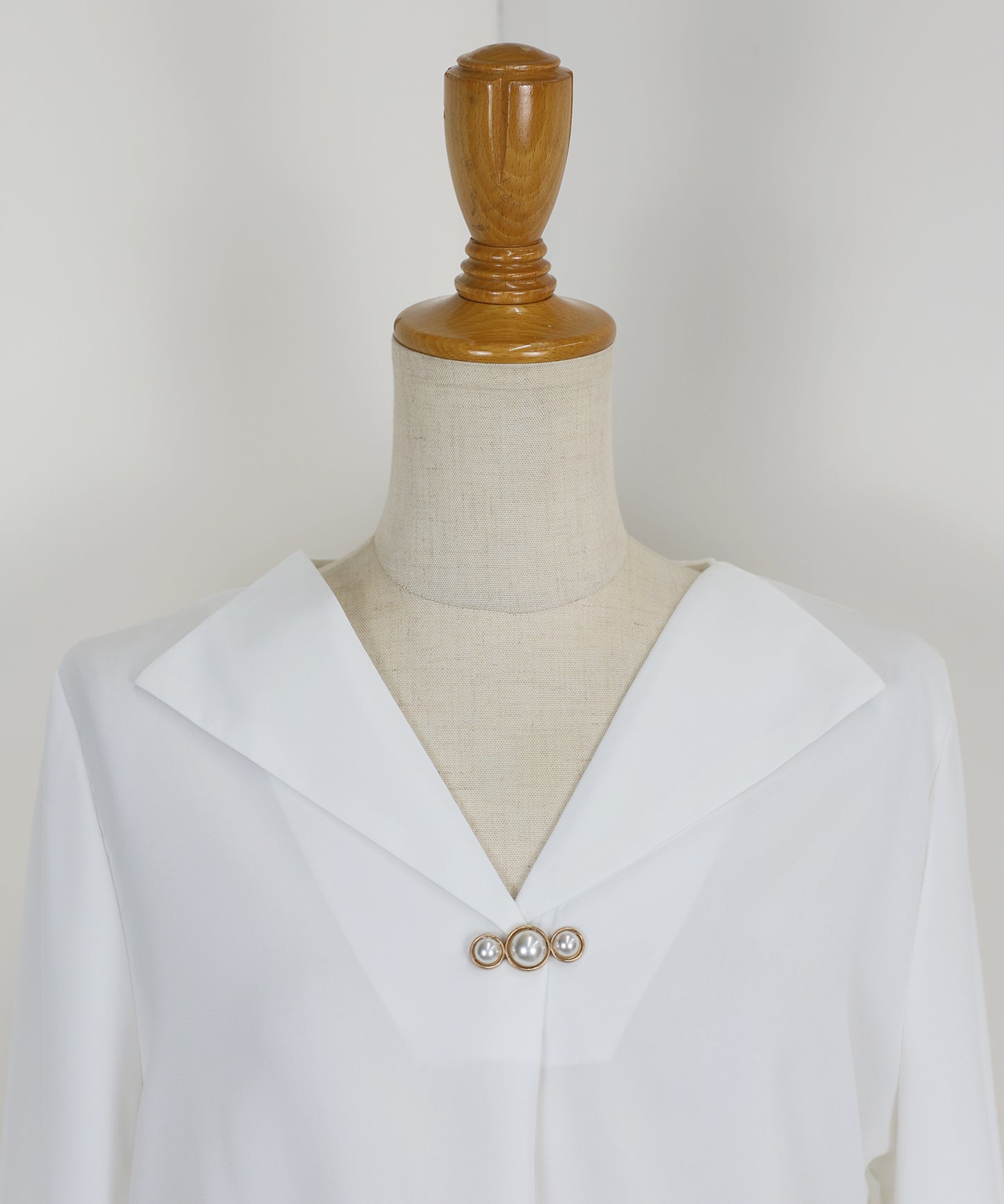 パールモチーフブラウス【ネコポス】