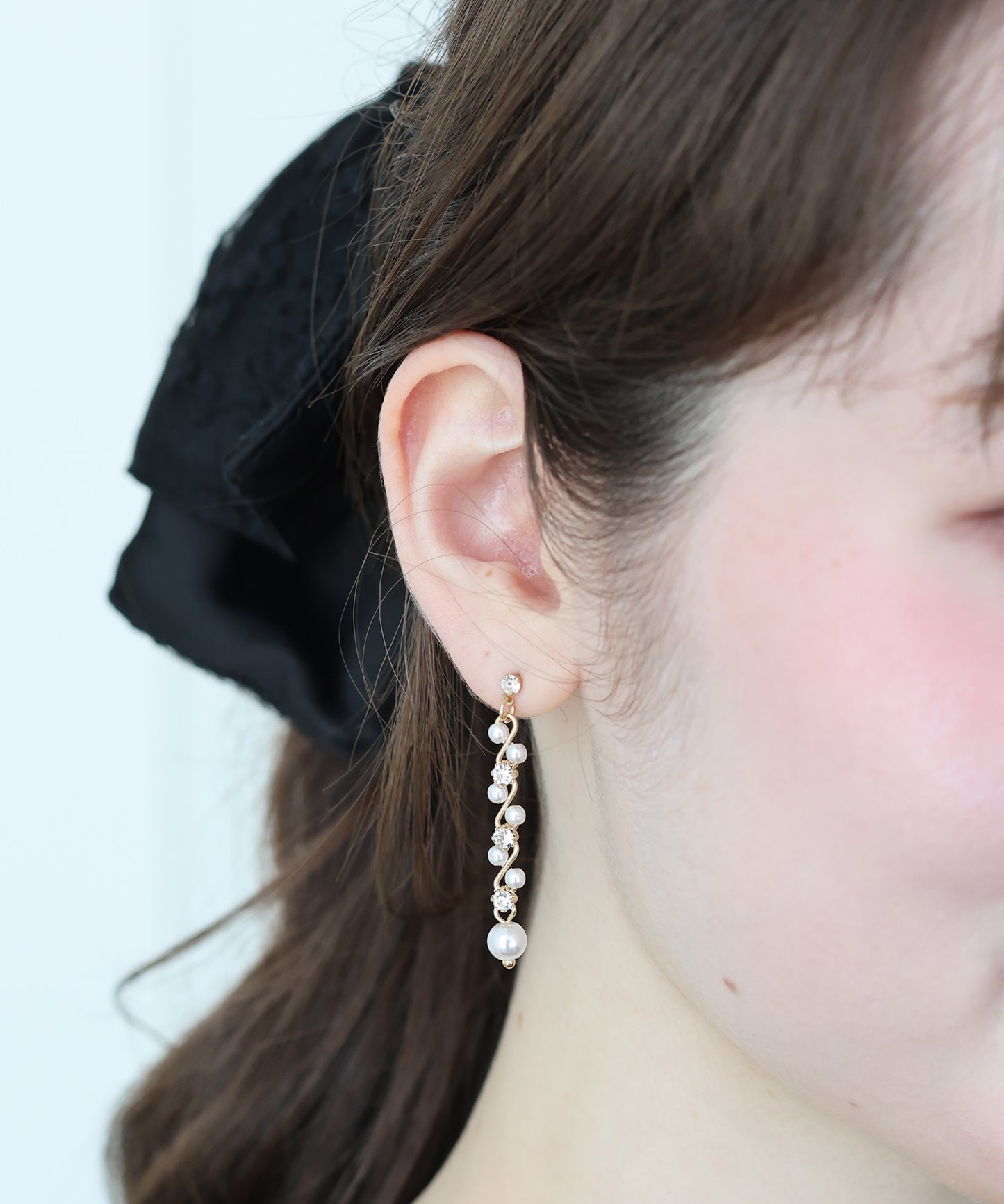ツイストパールビジューピアス【メール便】