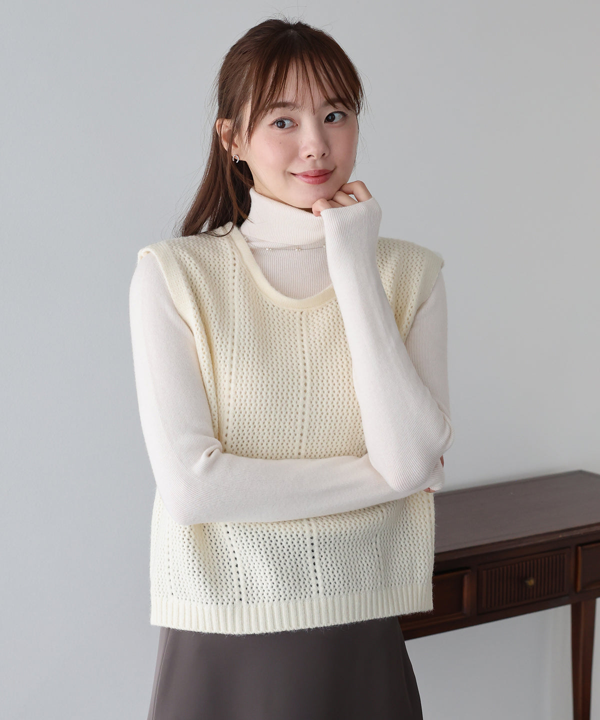 【早割5％OFF】バックデザインニットベスト