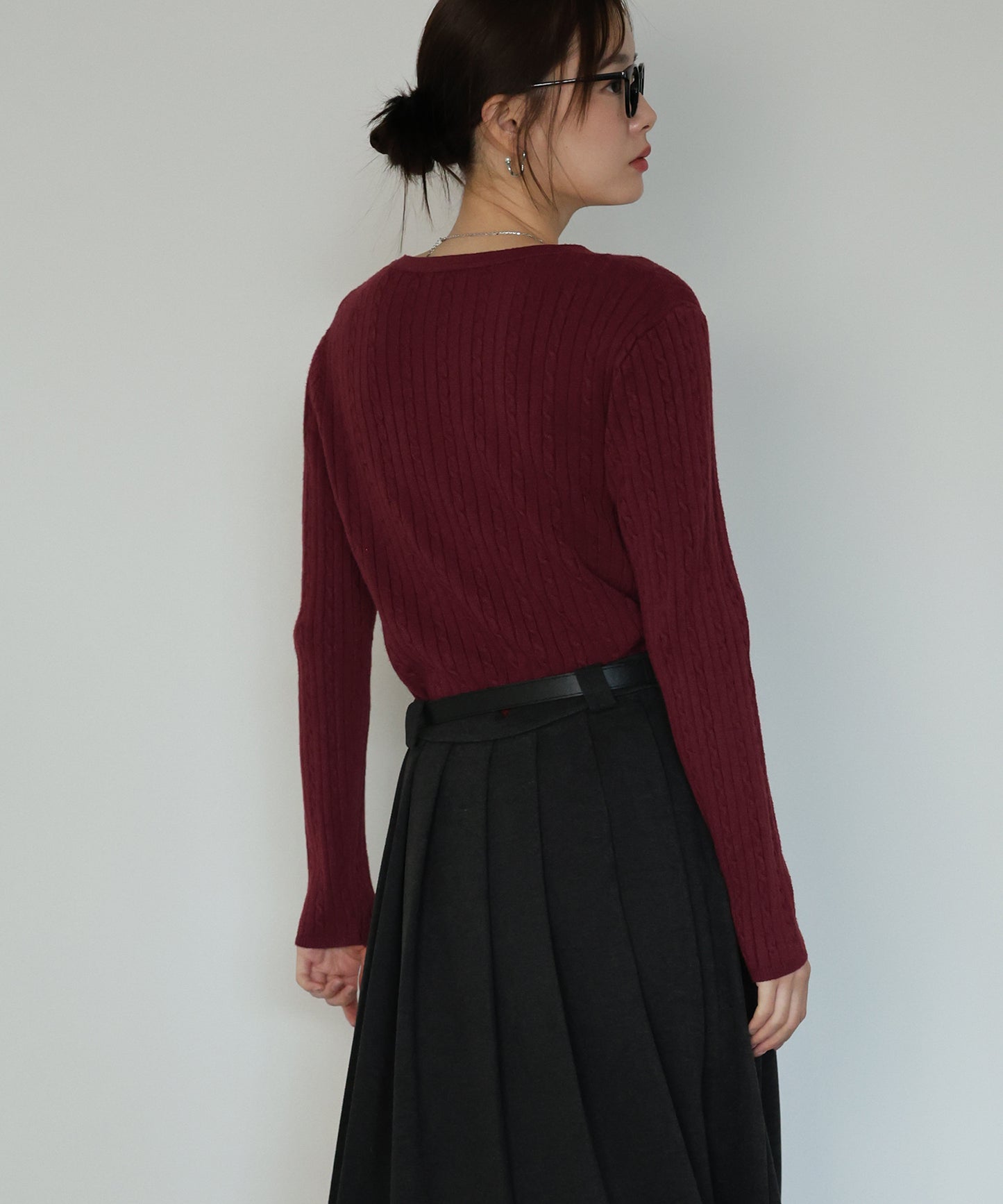 ゴールドボタンケーブルクルーカーディガン