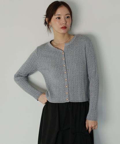 【早割5％OFF】ゴールドボタンケーブルクルーカーディガン