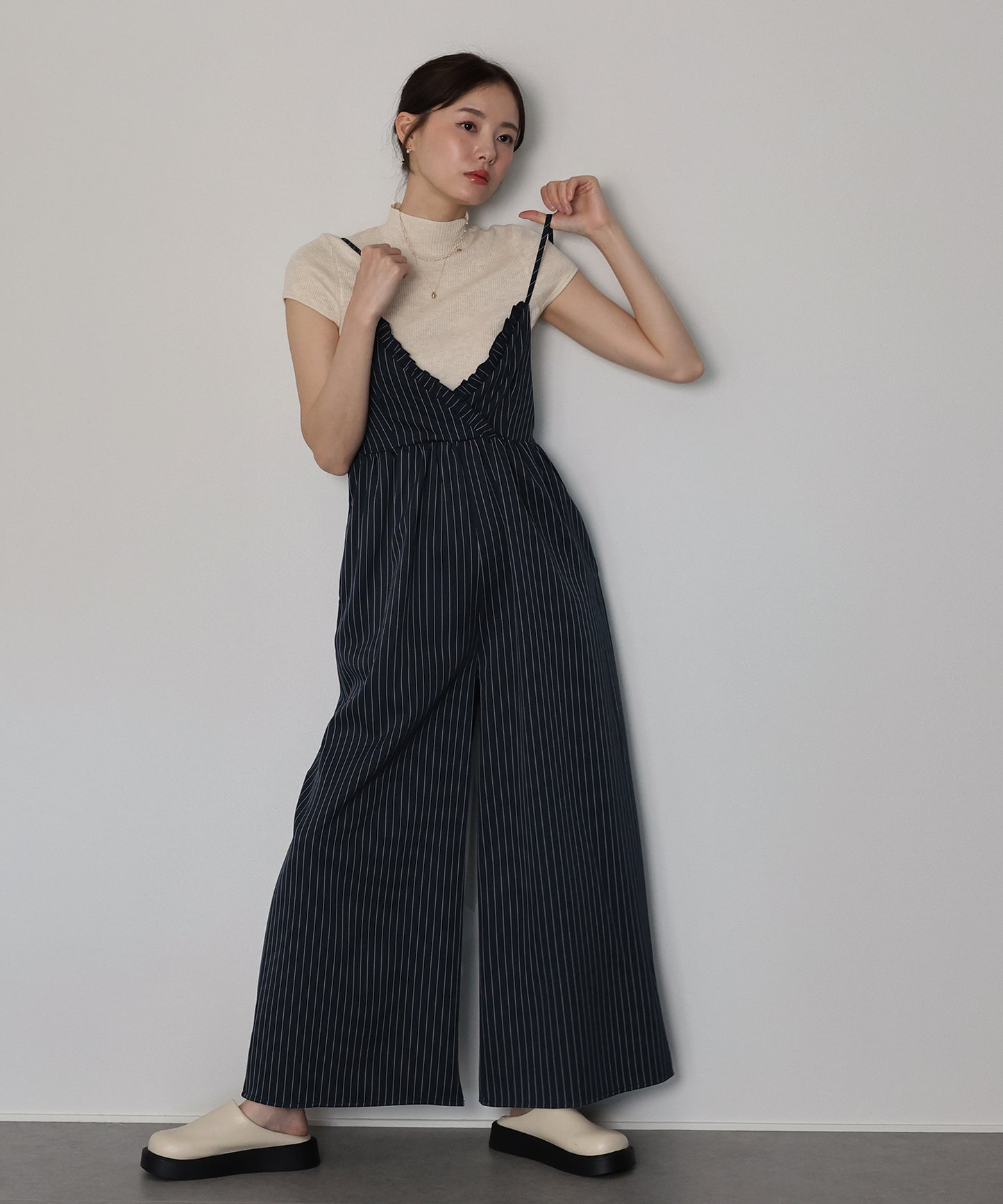 【SALE】[ J by blue ]ピンストライプフリルサロペット
