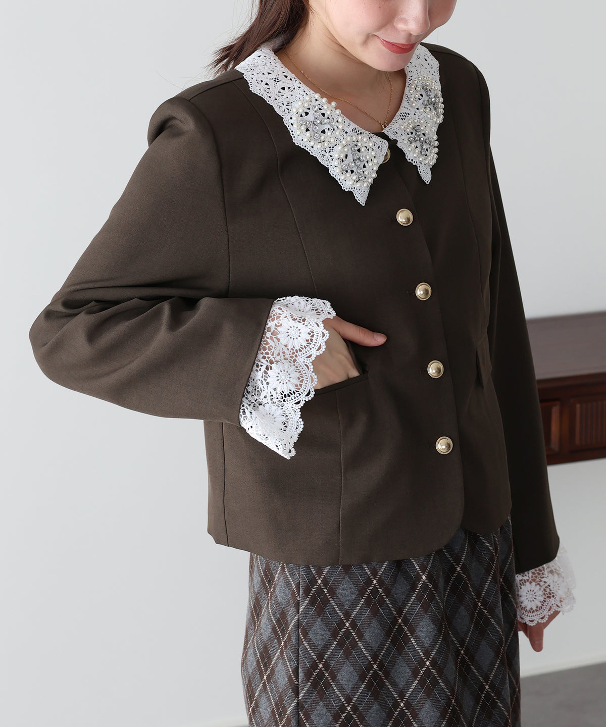 【早割5％OFF】《2サイズ展開/ 2WAY》ビジューレース付ノーカラージャケット