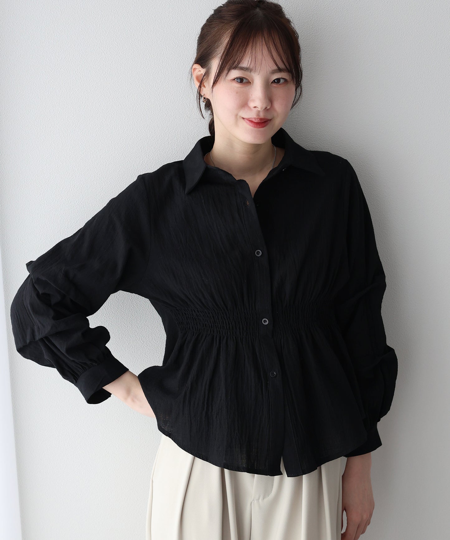 【早割5％OFF】ギャザーペプラムブラウス【ネコポス】