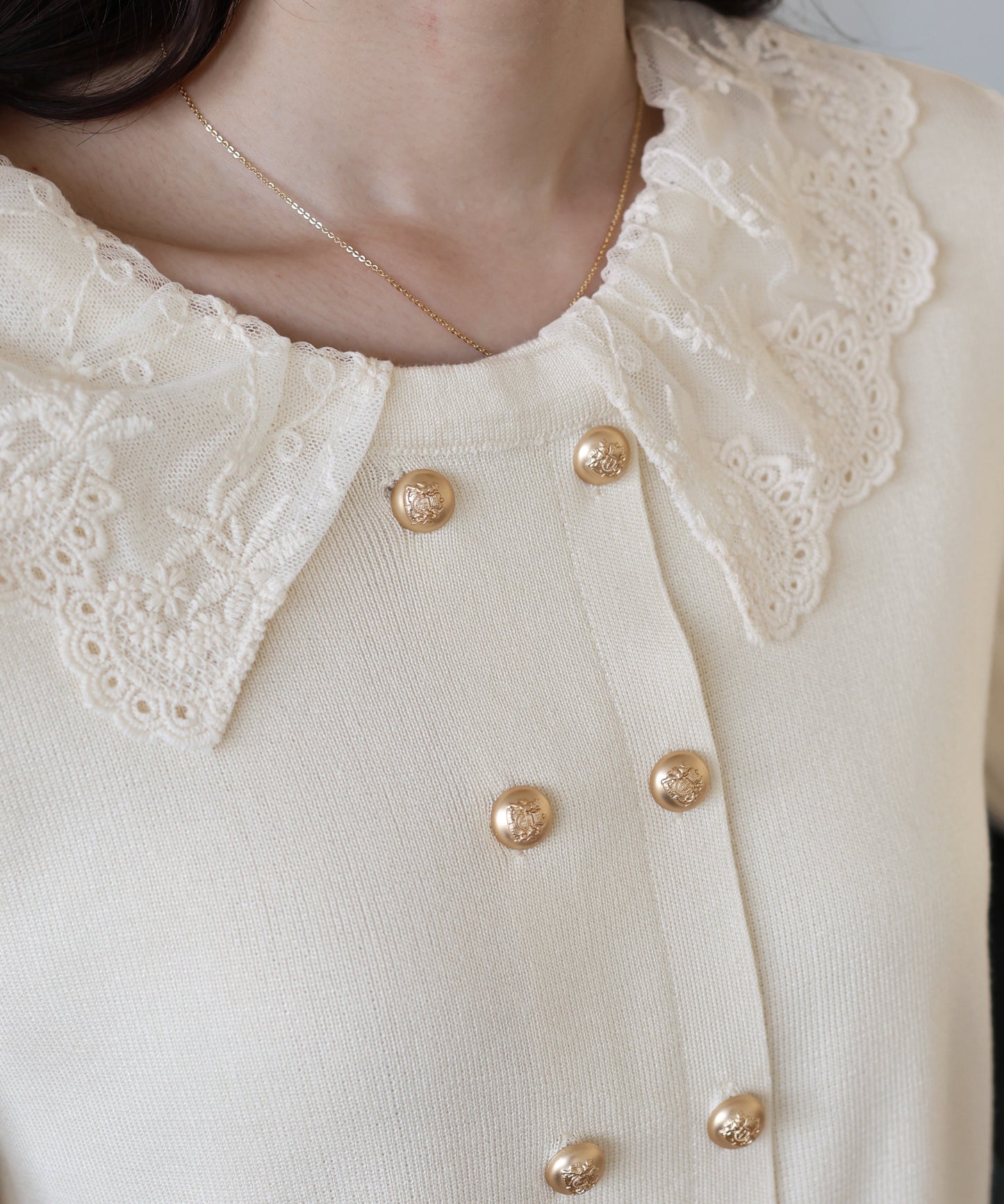 レース襟ドッキングニット