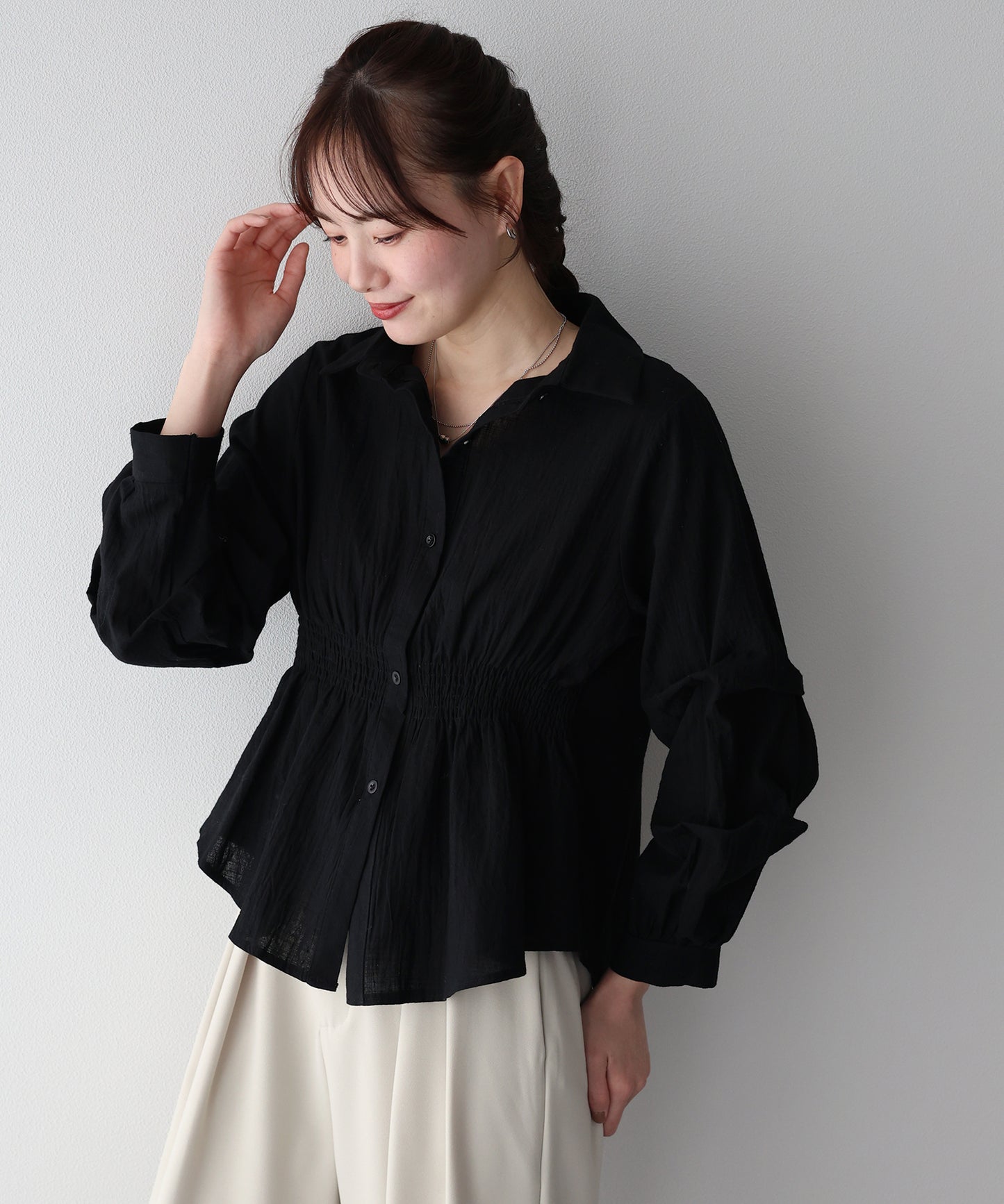 【早割5％OFF】ギャザーペプラムブラウス【ネコポス】