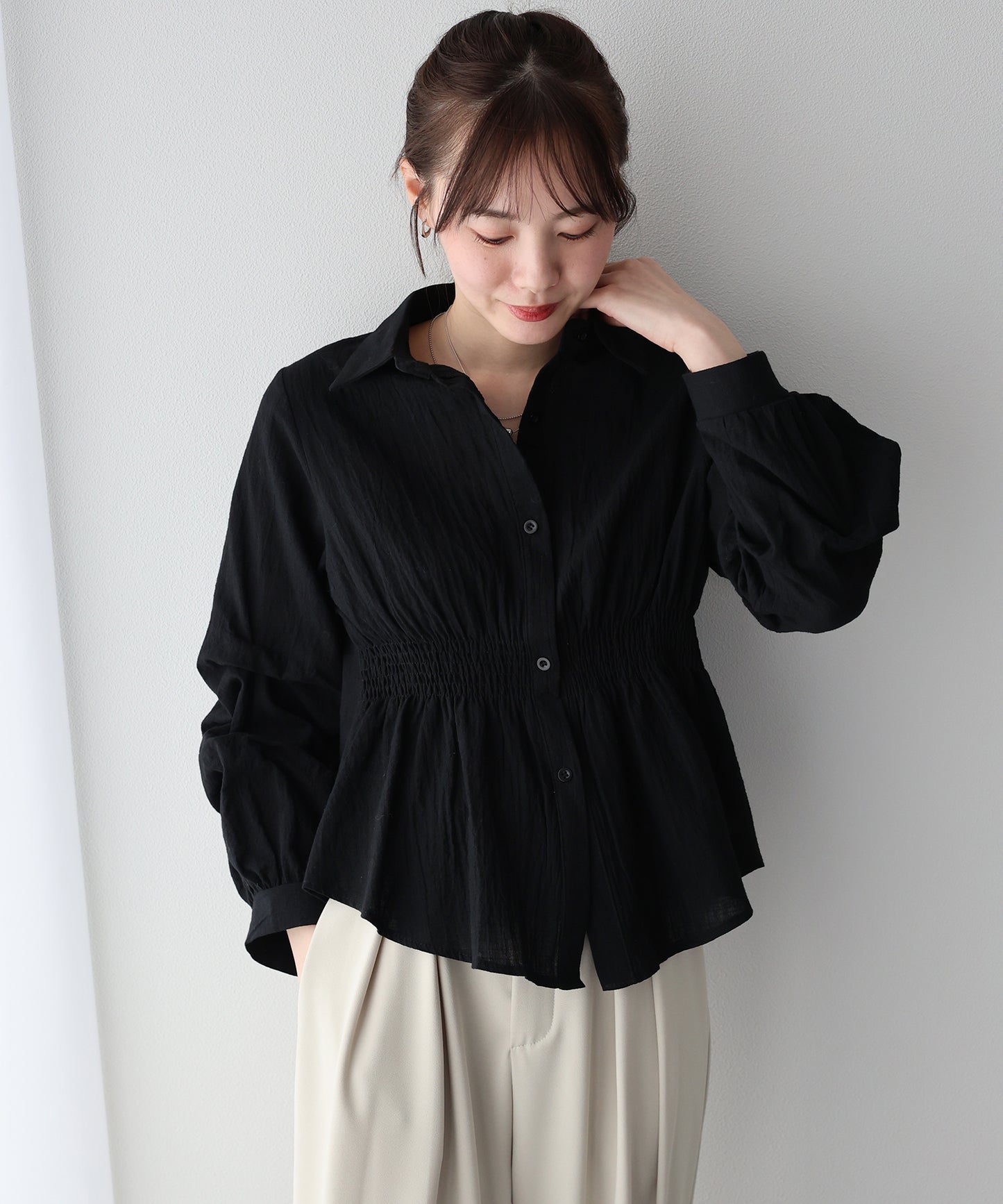 【早割5％OFF】ギャザーペプラムブラウス【ネコポス】