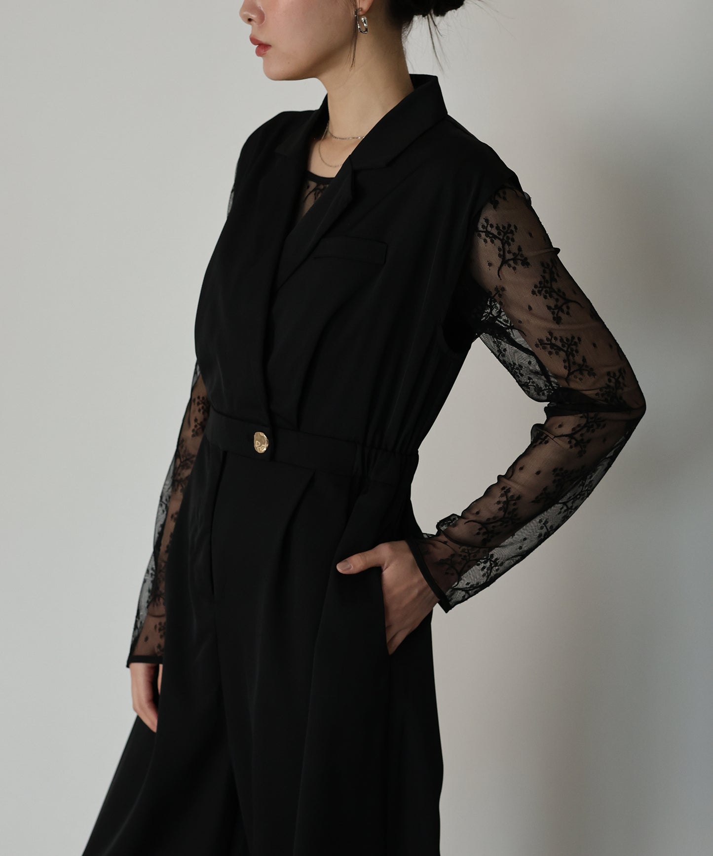 【早割5％OFF】テーラードオールインワンパンツドレス+ジャガードチュールトップスSET