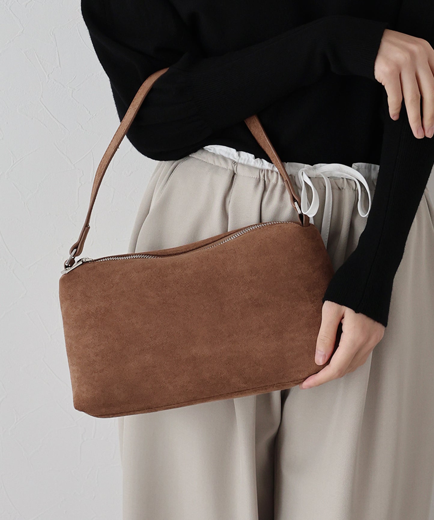 スウェードスクエアバッグ