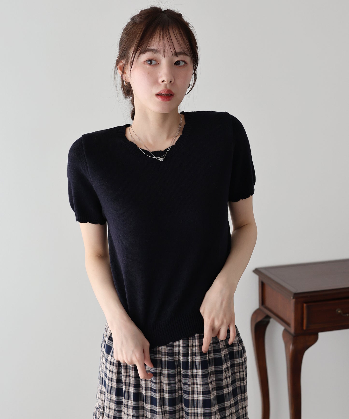 スカラップパフスリーブニット