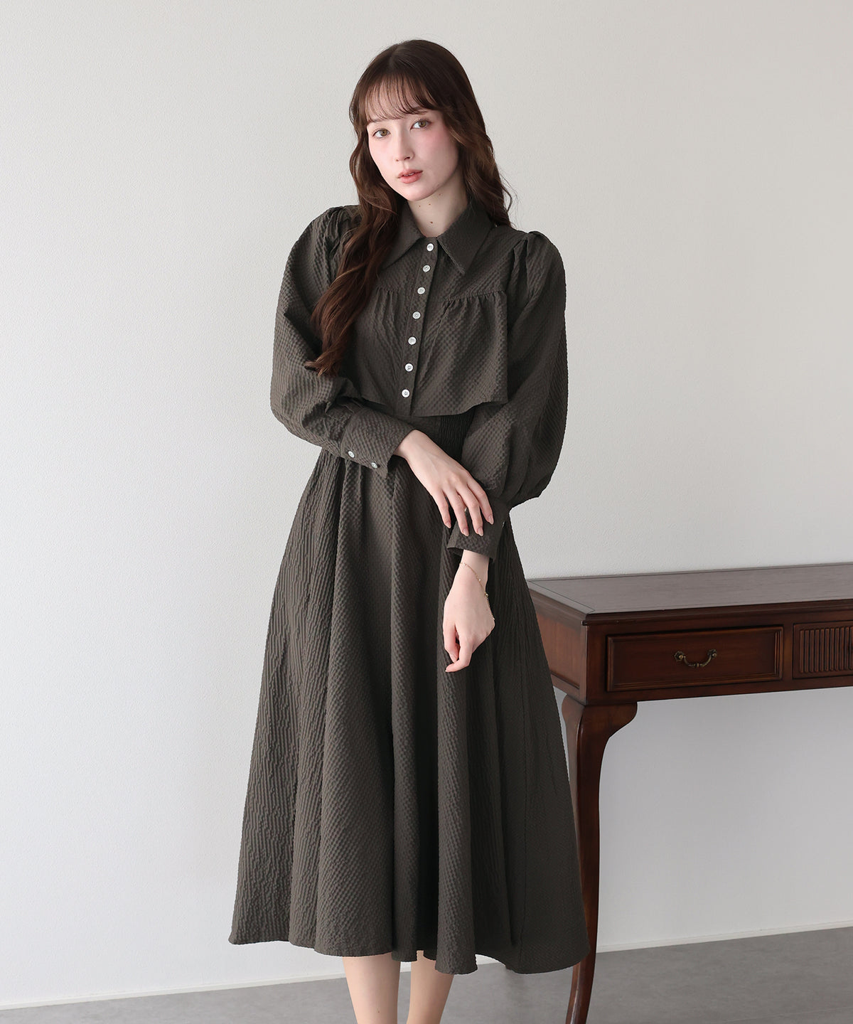 ロングスリーブスタイルアップシャツワンピース