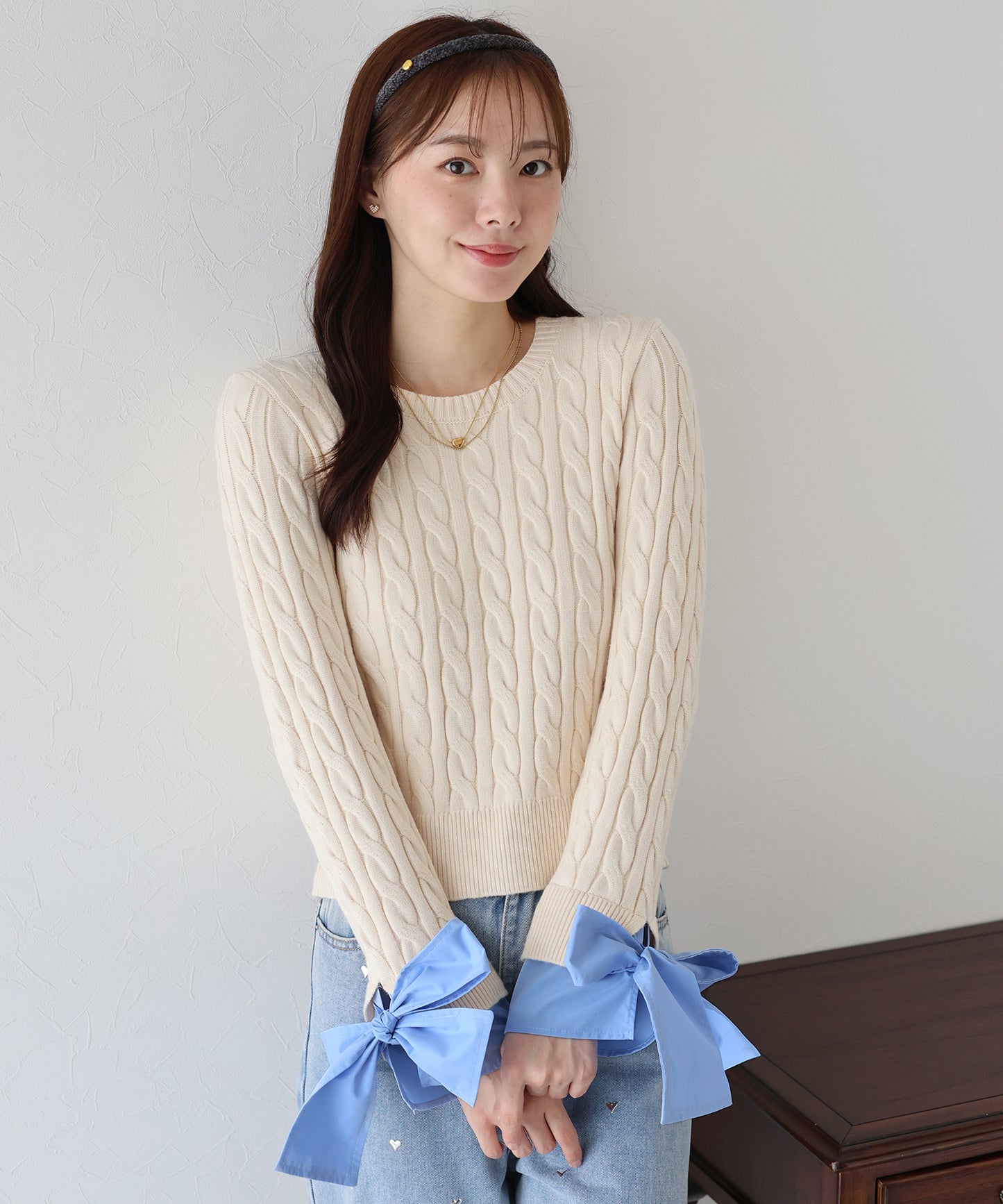 【早割5％OFF】リボン袖ドッキングケーブルニット