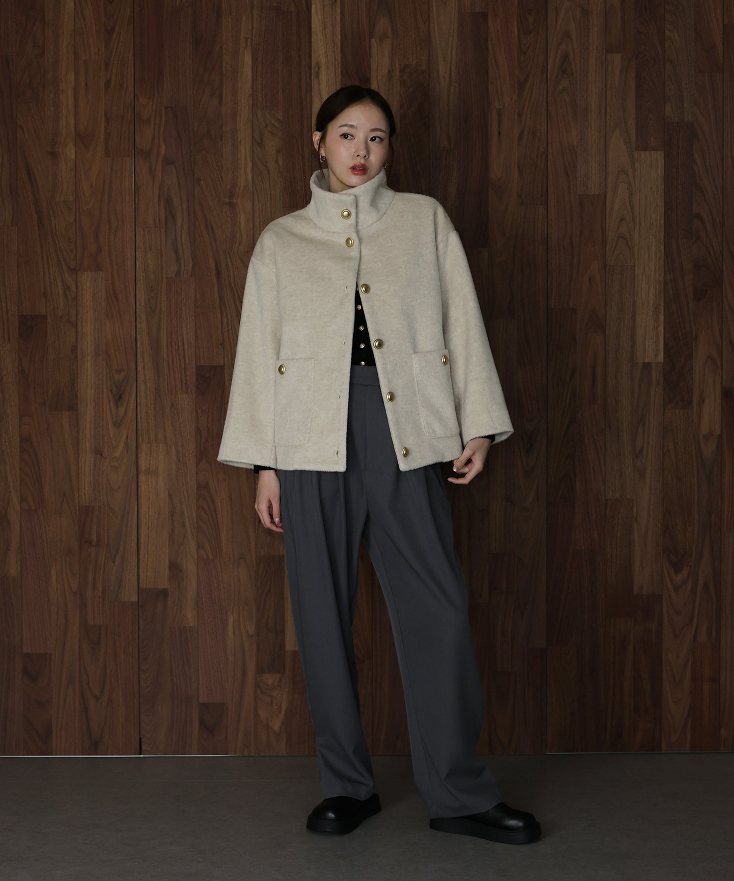 ゴールドボタンスタンドウールシャギーコート