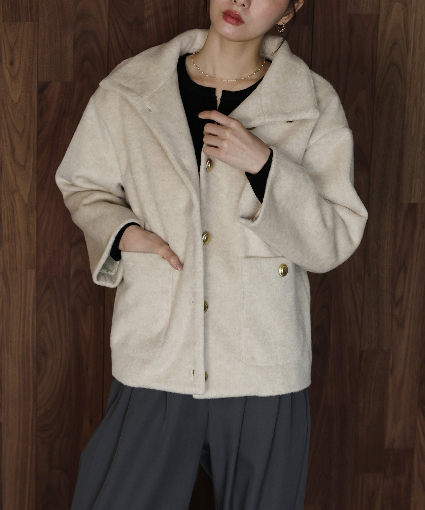 ゴールドボタンスタンドウールシャギーコート