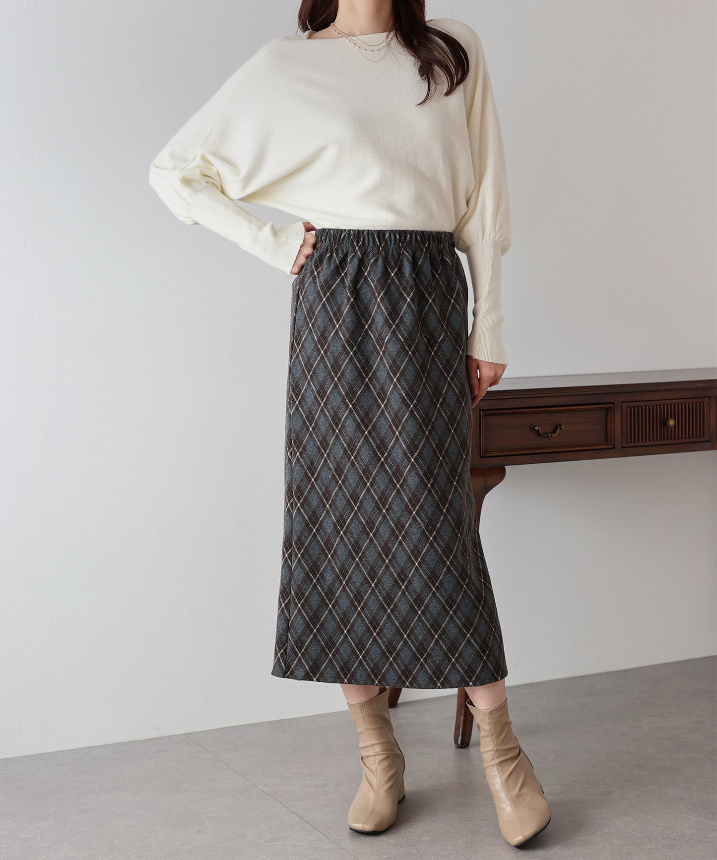 チェック柄タイトスカート