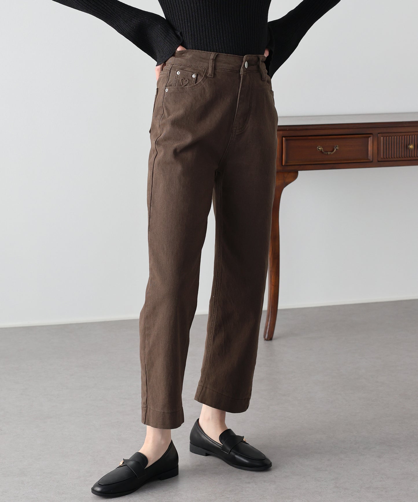 ハートエンボスデニムパンツ