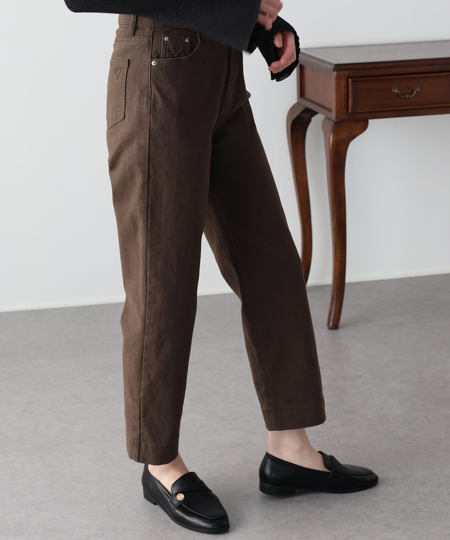 ハートエンボスデニムパンツ
