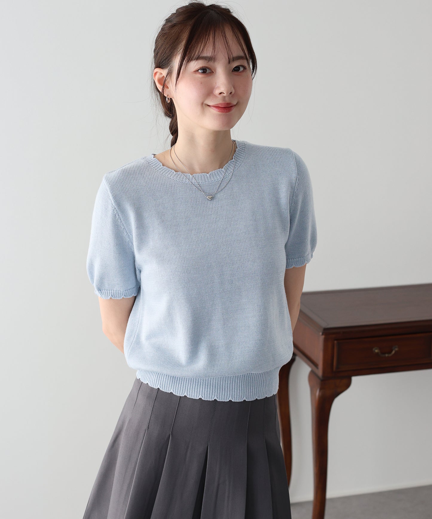スカラップパフスリーブニット