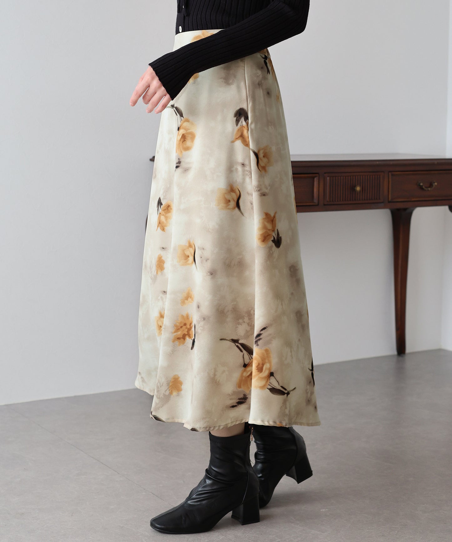 フラワープリント マーメイドスカート