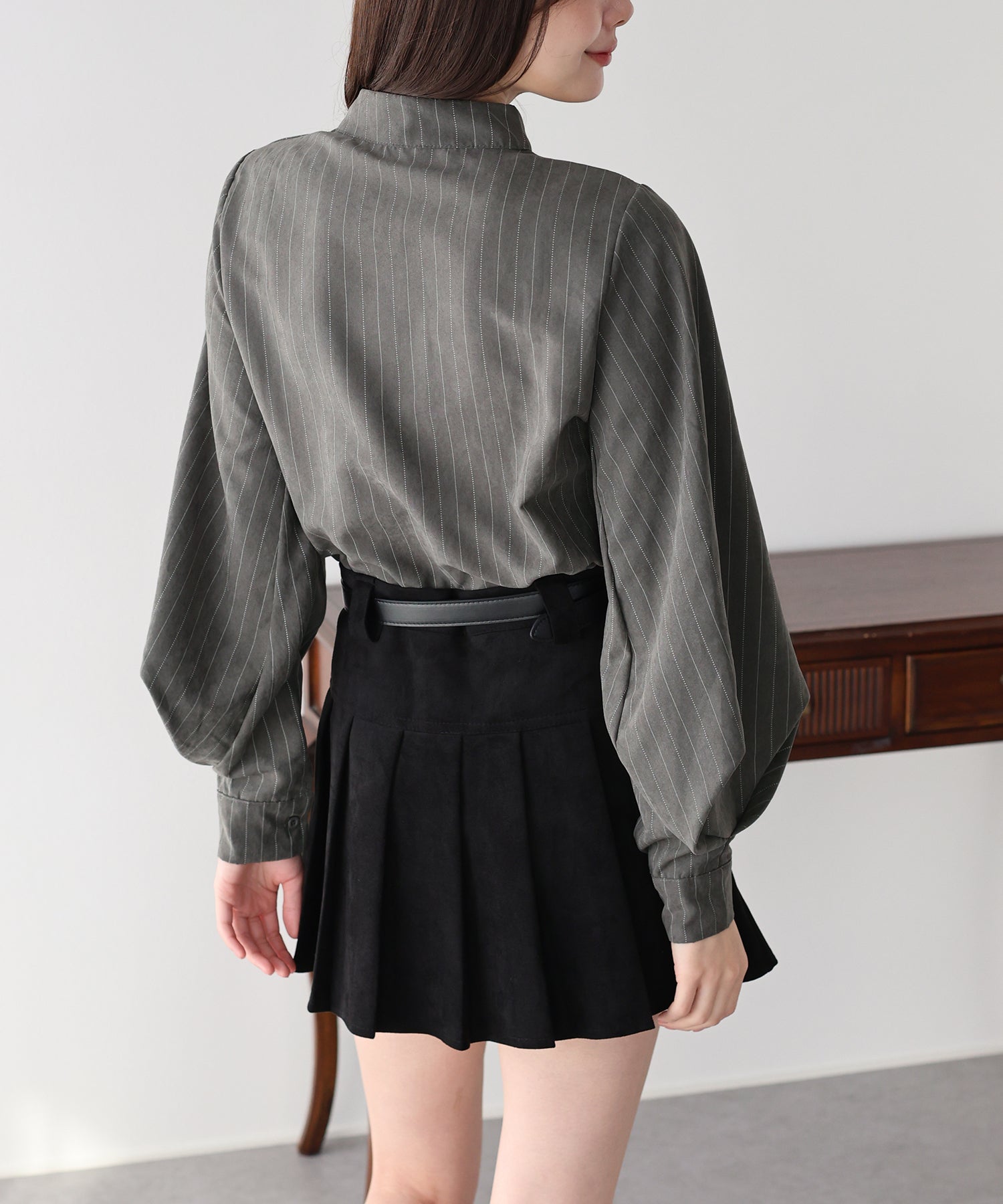 スタンドカラーボリュームスリーブシャツ – BLUE ONLINE