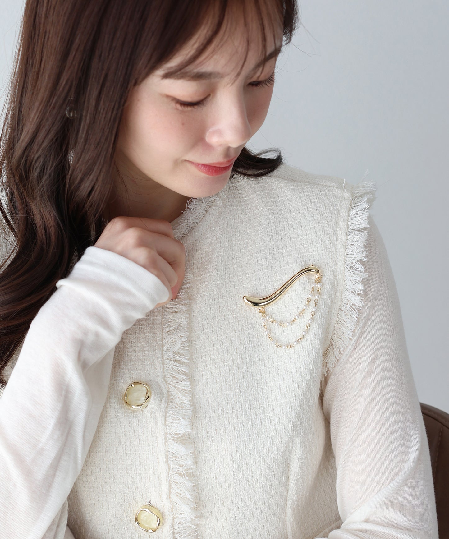 【早割5％OFF】パールドレープブローチ