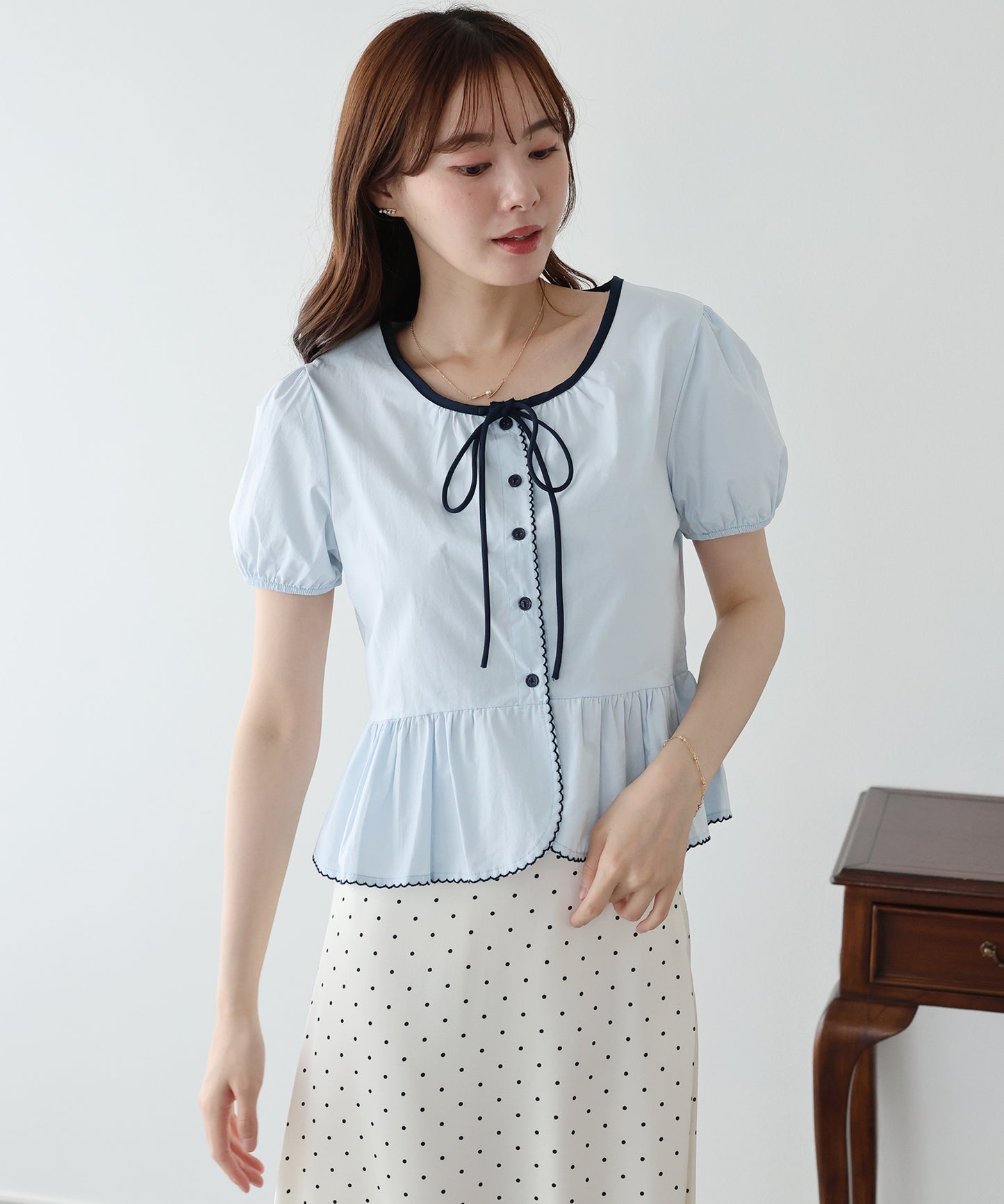 【早割5％OFF】バイカラーリボンペプラムブラウス【メール便】