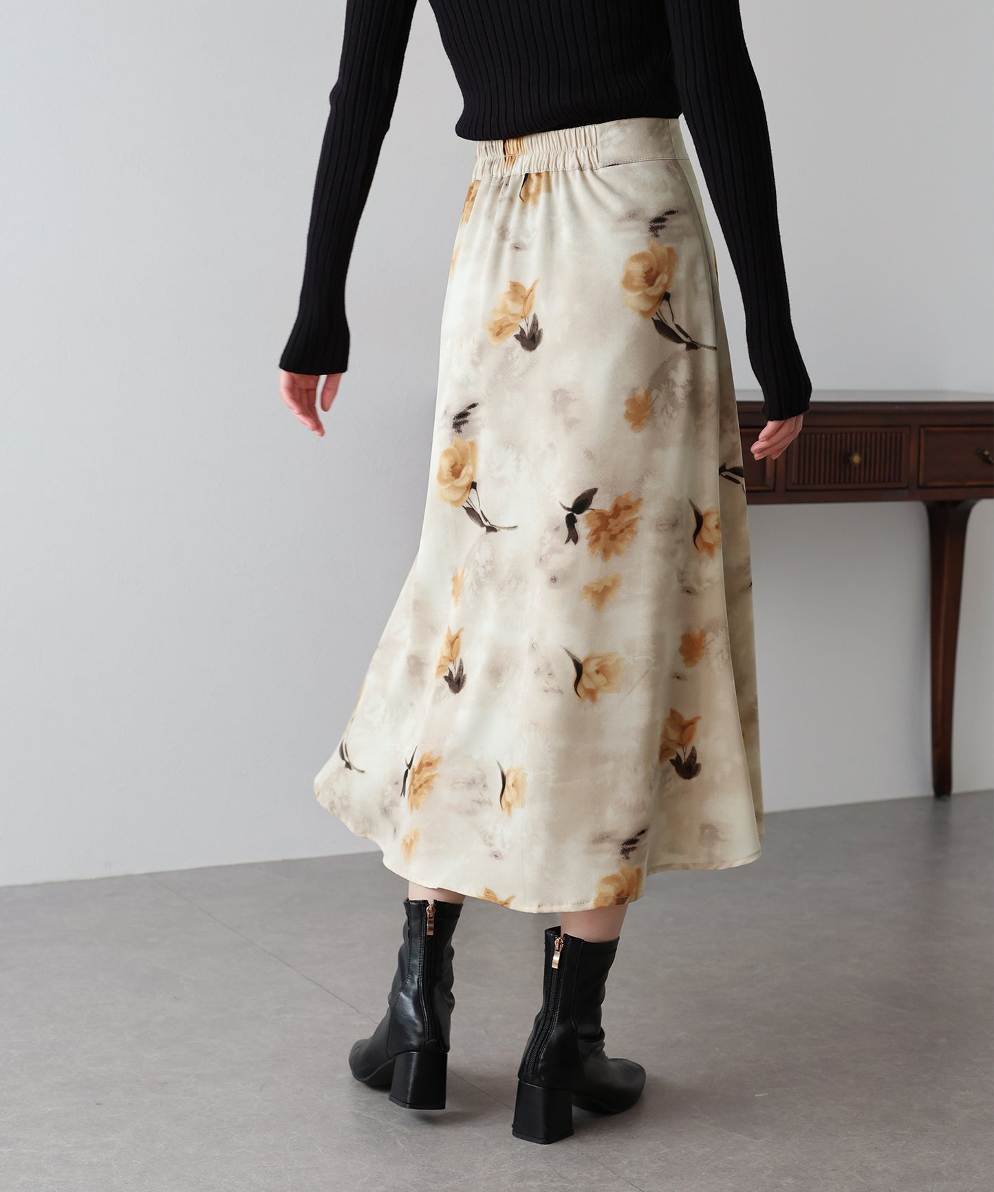 フラワープリント マーメイドスカート