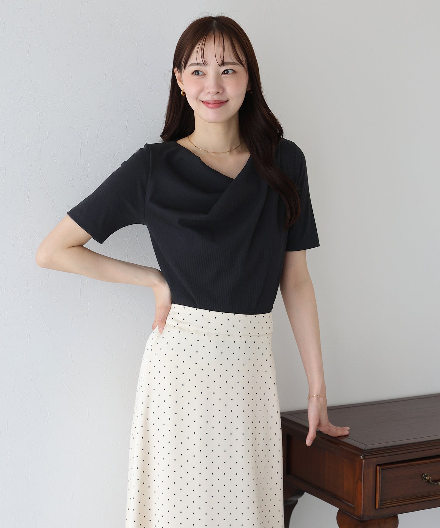 【新商品限定5％OFF（木）】ドレープネックリブTシャツ【ネコポス】
