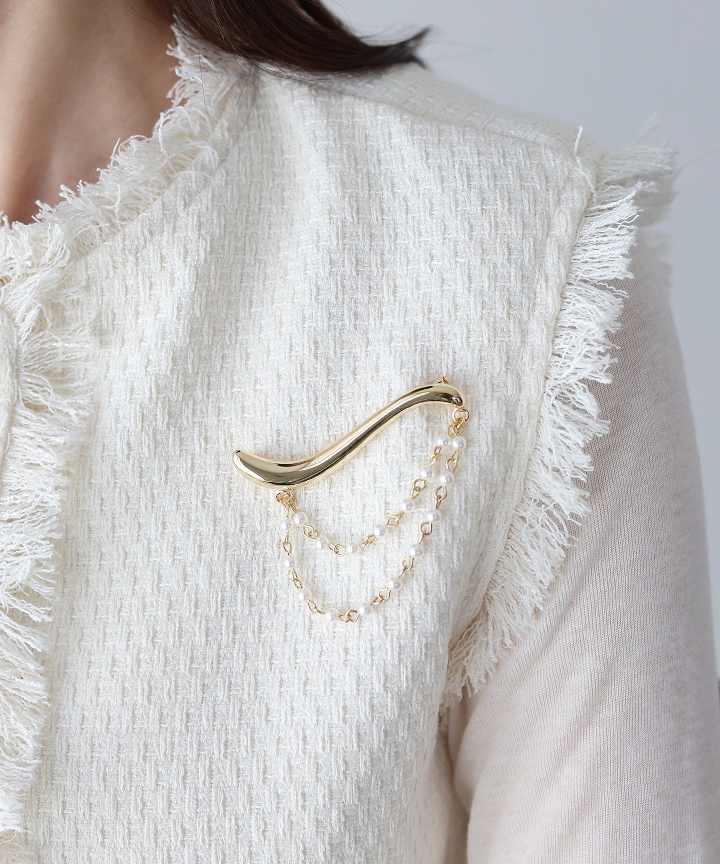 【早割5％OFF】パールドレープブローチ