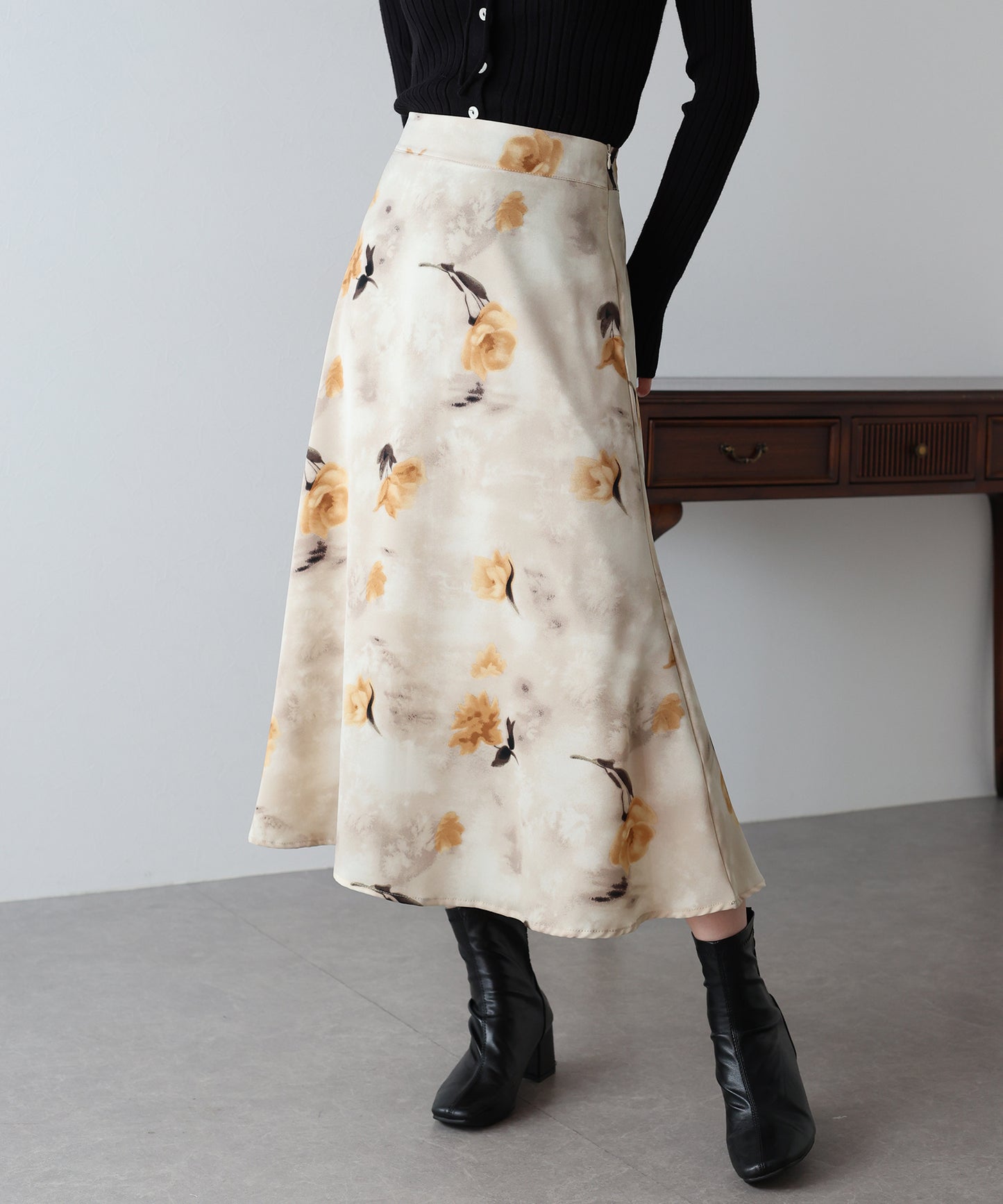 【早割5％OFF】フラワープリント マーメイドスカート