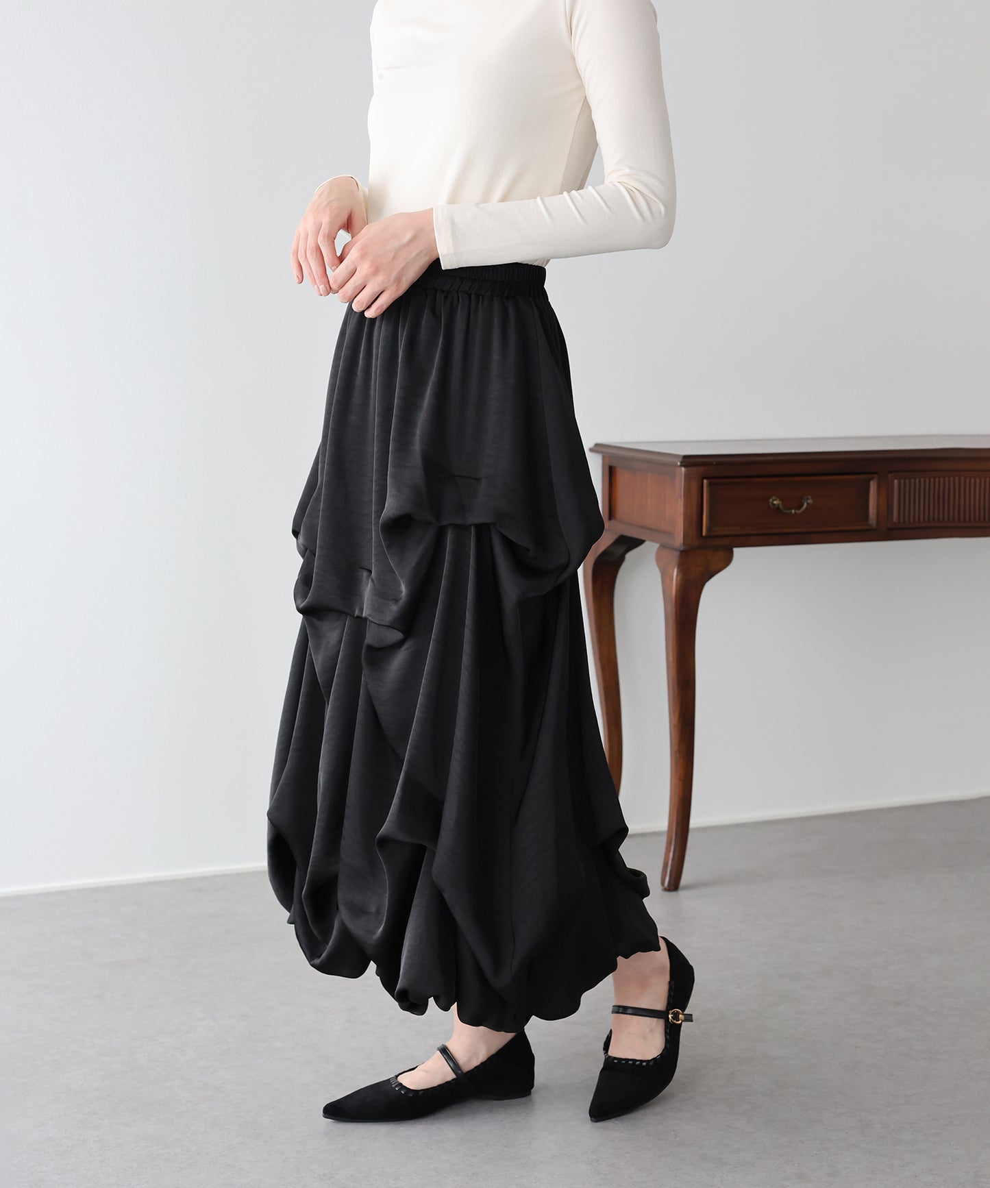 【早割5％OFF】サテンタックバルーンスカート