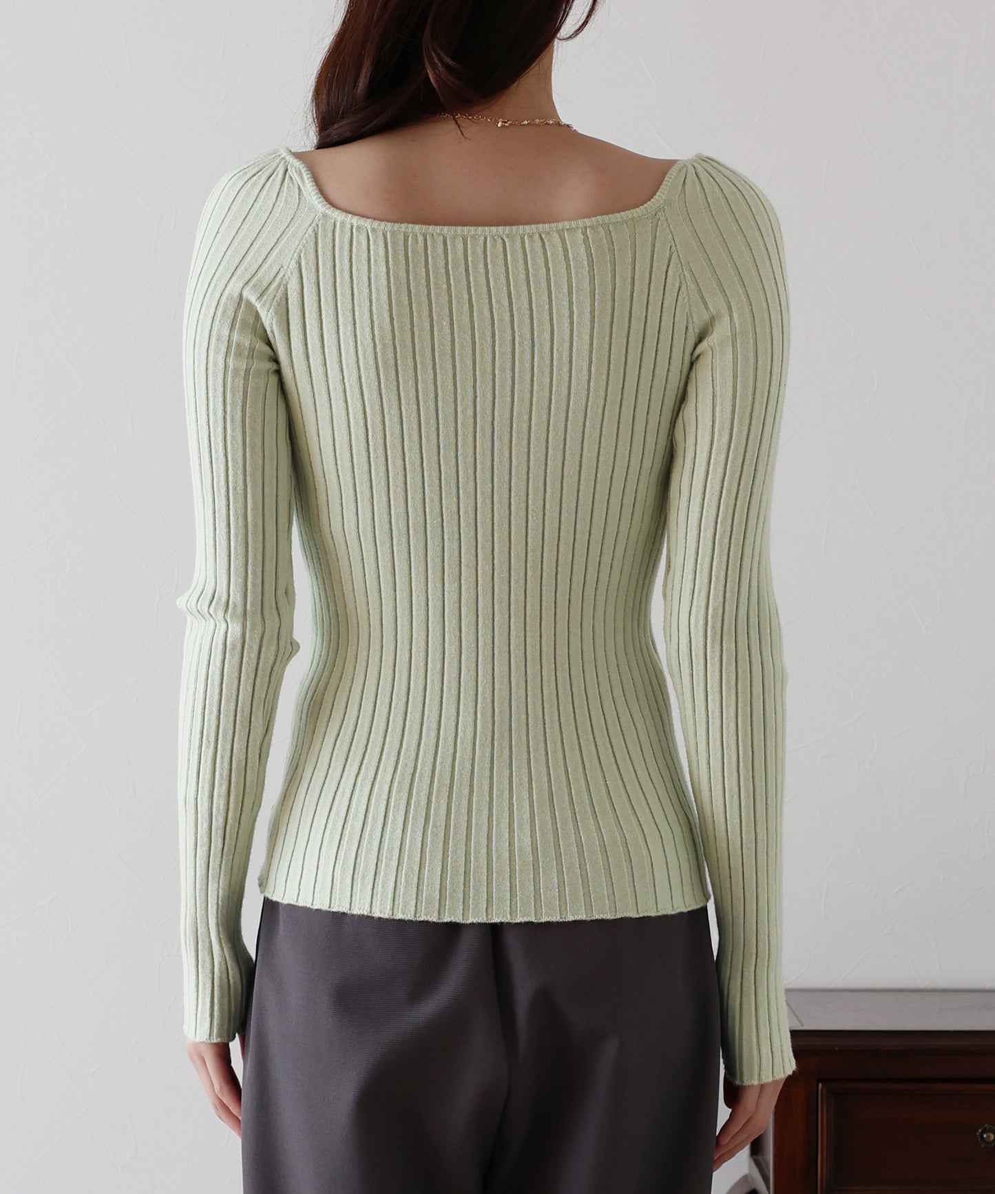 リボンチョーカーリブニット