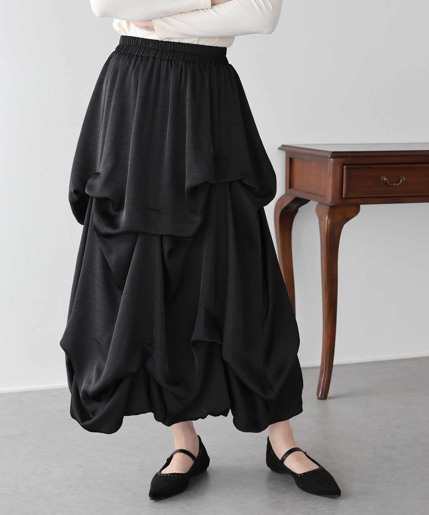 【早割5％OFF】サテンタックバルーンスカート