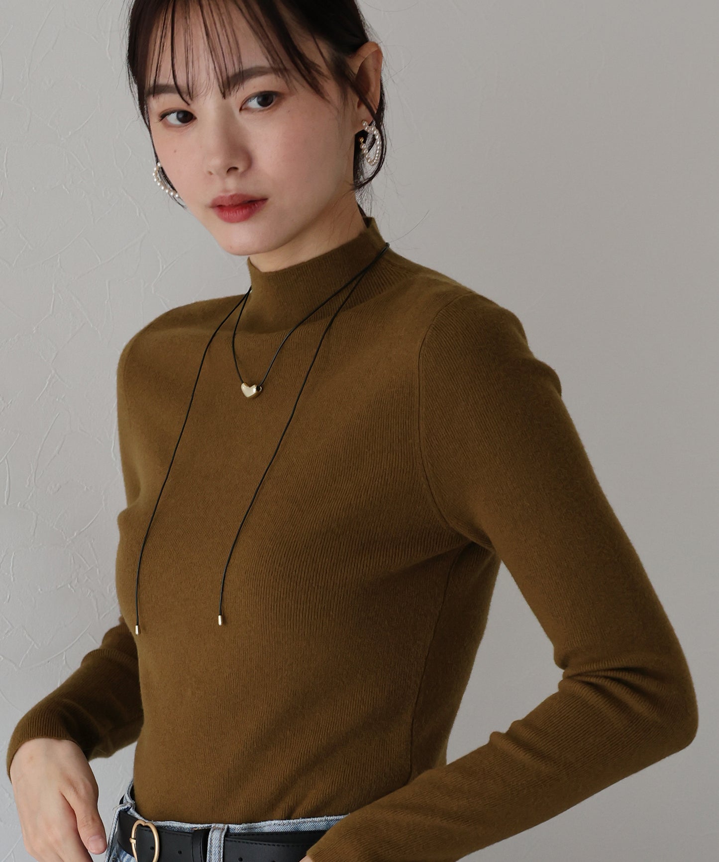 【TIME SALE】ウール混ベーシックハイネックニット