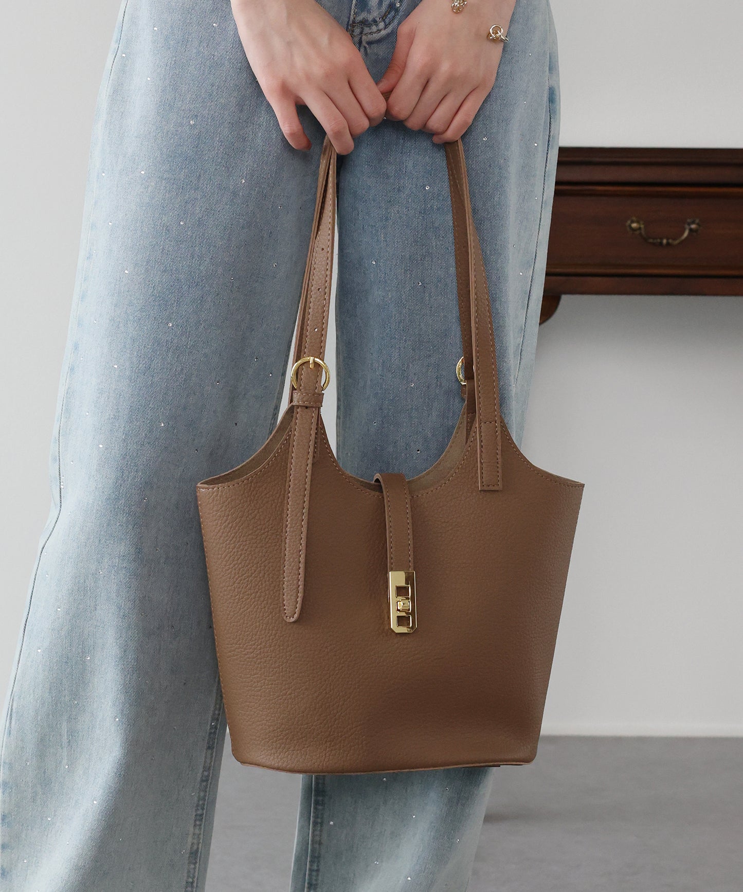 フェイクレザートートバッグ