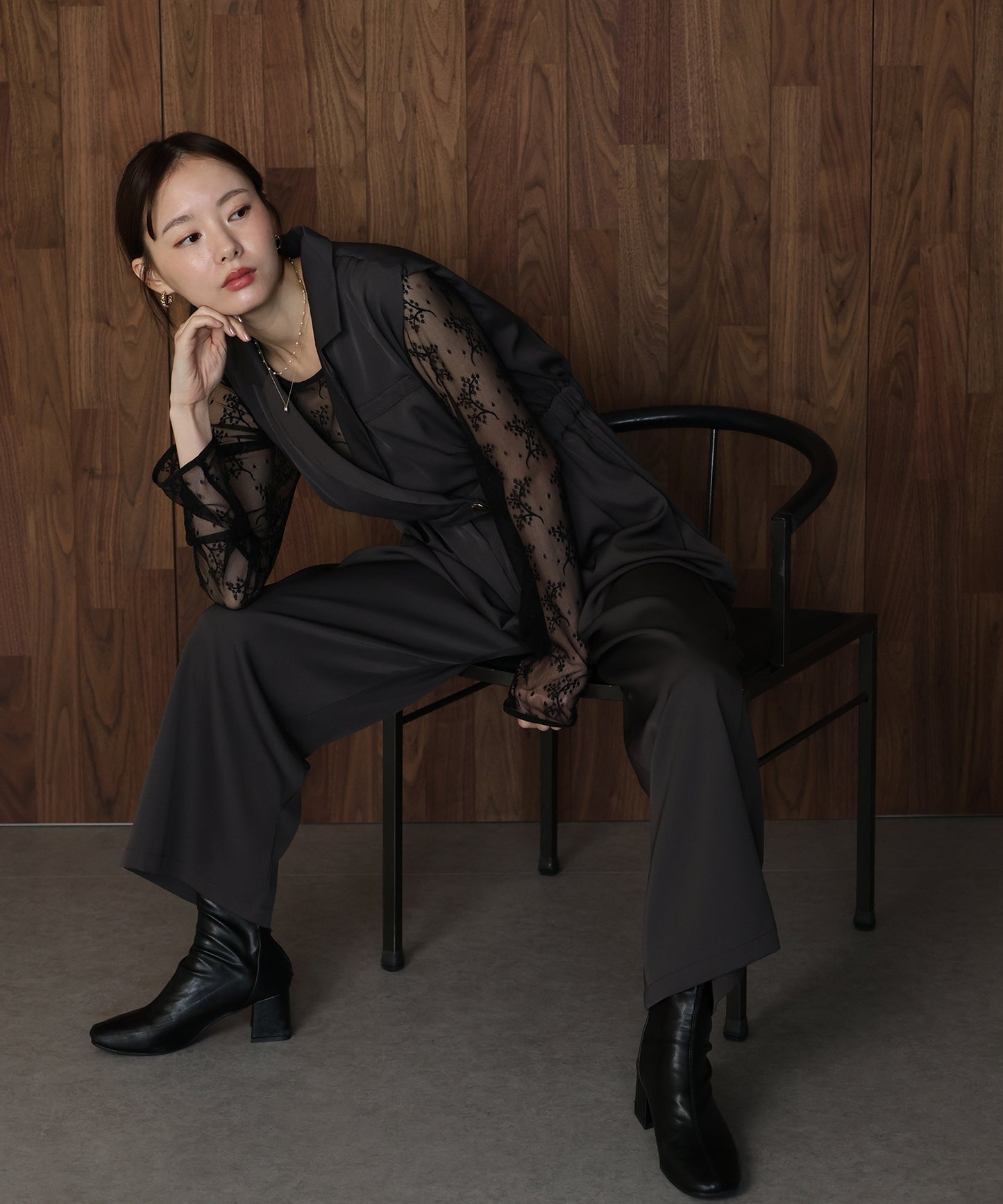 【早割5％OFF】テーラードオールインワンパンツドレス+ジャガードチュールトップスSET