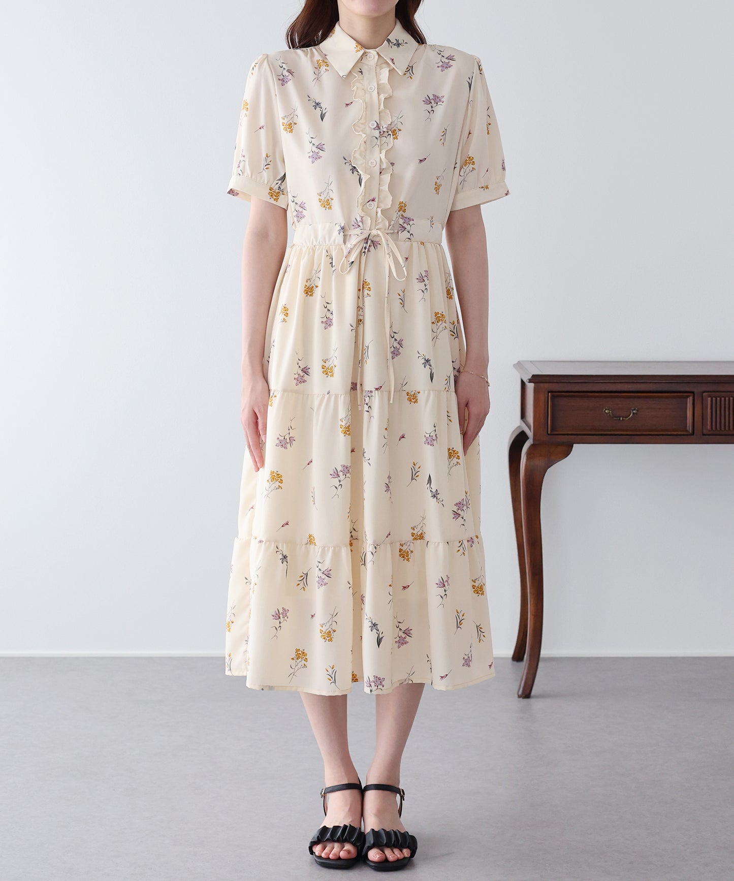 【早割5％OFF】フロントフリルワンピース