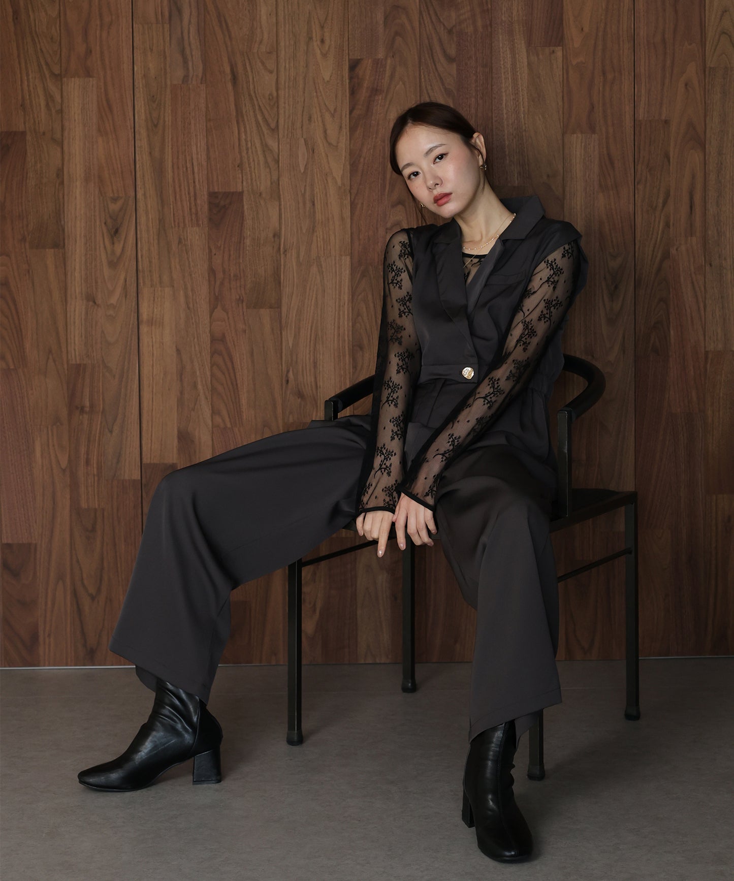 【早割5％OFF】テーラードオールインワンパンツドレス+ジャガードチュールトップスSET